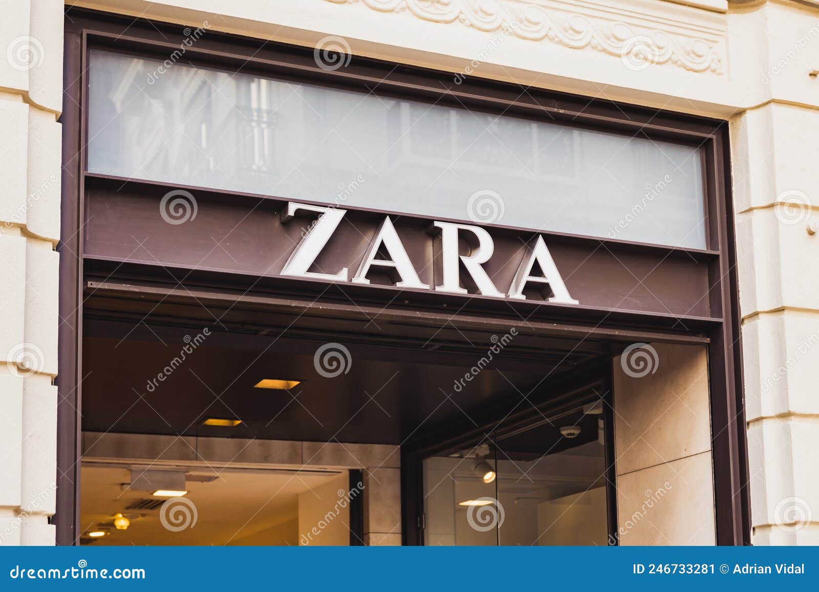 Valencia, Spain - April 2022: Facade with Zara Shop Logo in Valencia ...