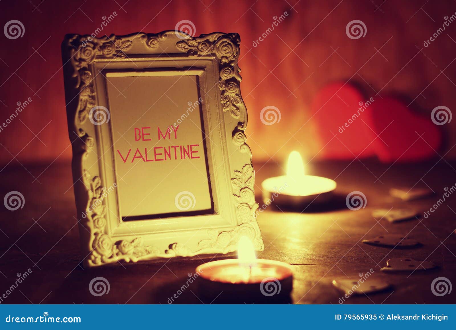 Valentine& X27; O Dia De S Candles O Vinho Imagem de Stock - Imagem de ...
