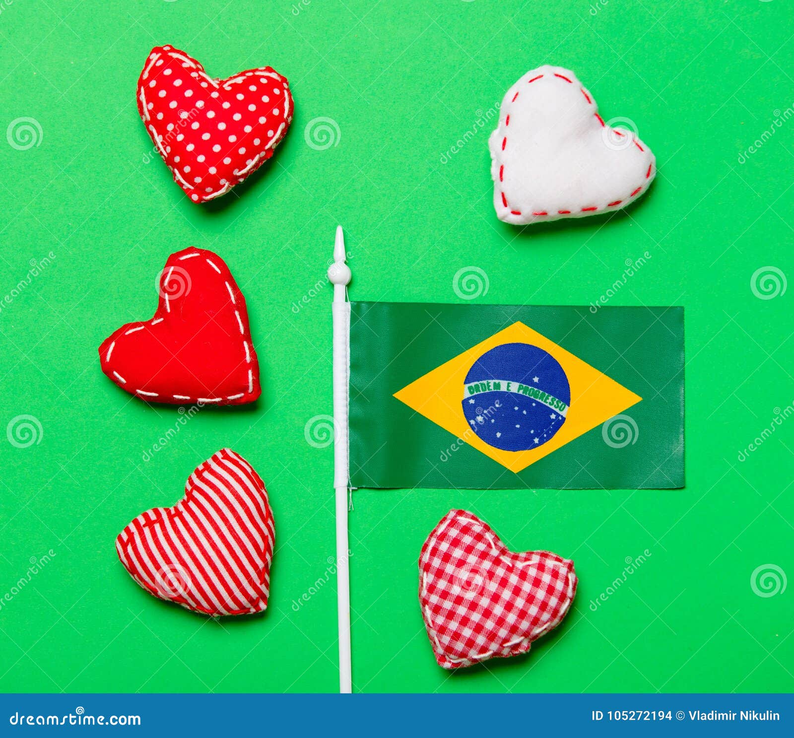Valentines Day Heart Shapes and Flag of Brasil Stock Photo - Image of view,  pour: 105272194