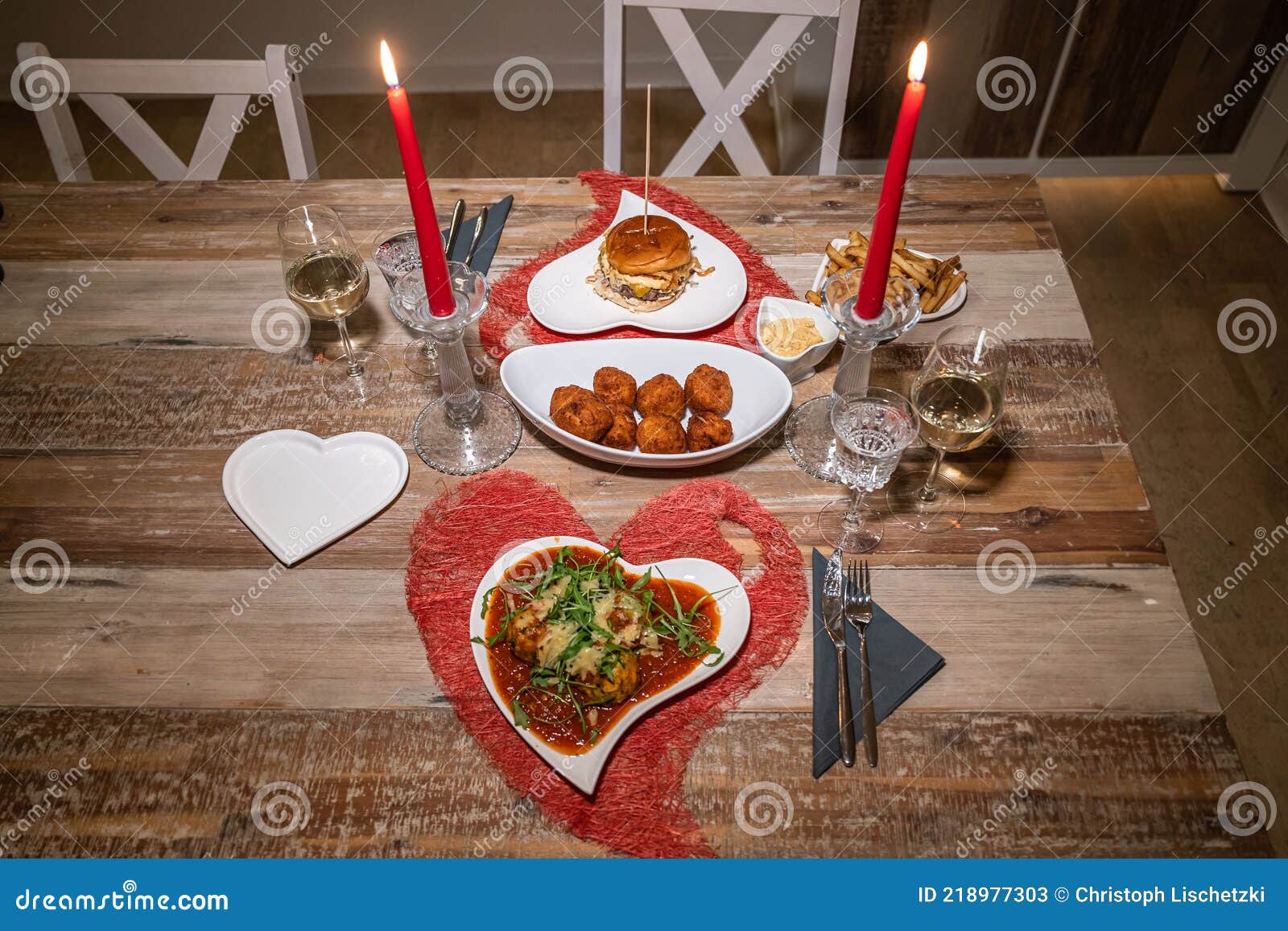 Pâtes en forme de cœur pour diner romantique