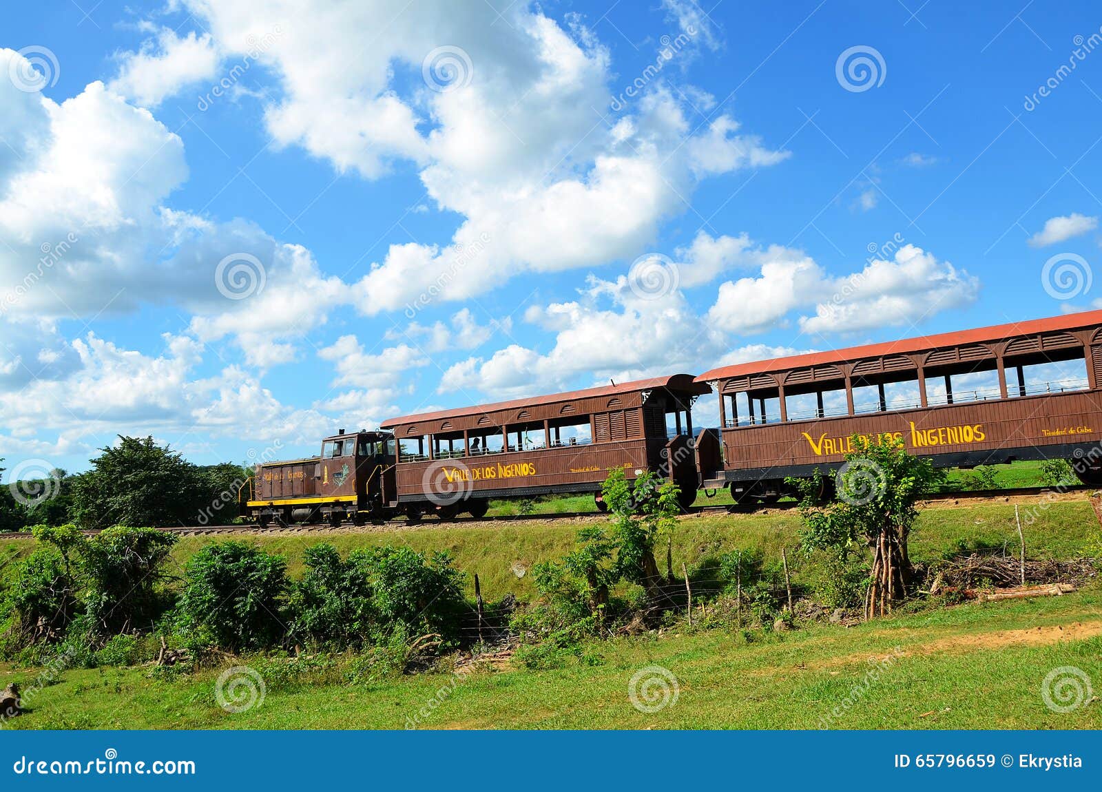 Resultado de imagen de valle de los ingenios cuba