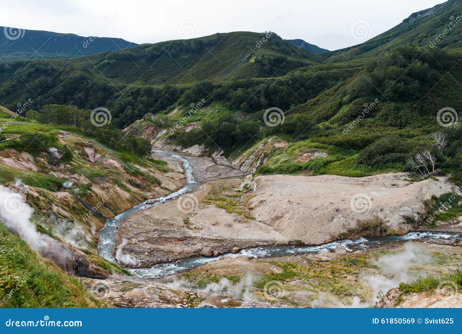 Vallée des geysers kamchatka. Vallée des geysers Réserve naturelle d'état de Kronotskiy kamchatka Russie