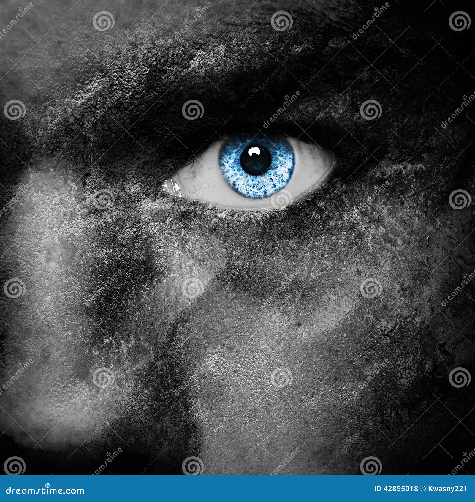 Real Vampire Blue Eyes