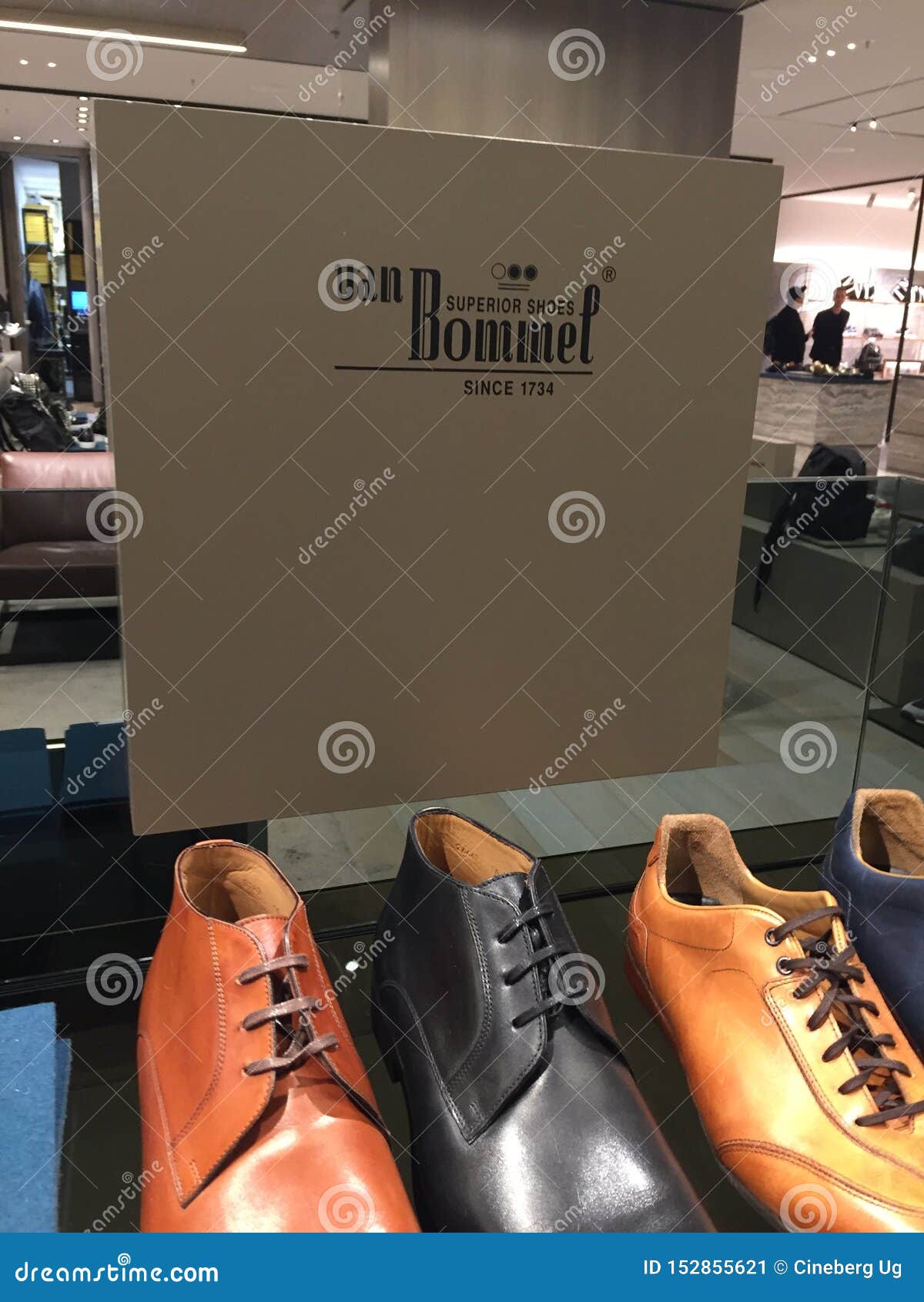 wandelen sokken Manifesteren Van Bommel Shoes Collection Editorial Photo - Image of editorial, footwear:  152855621