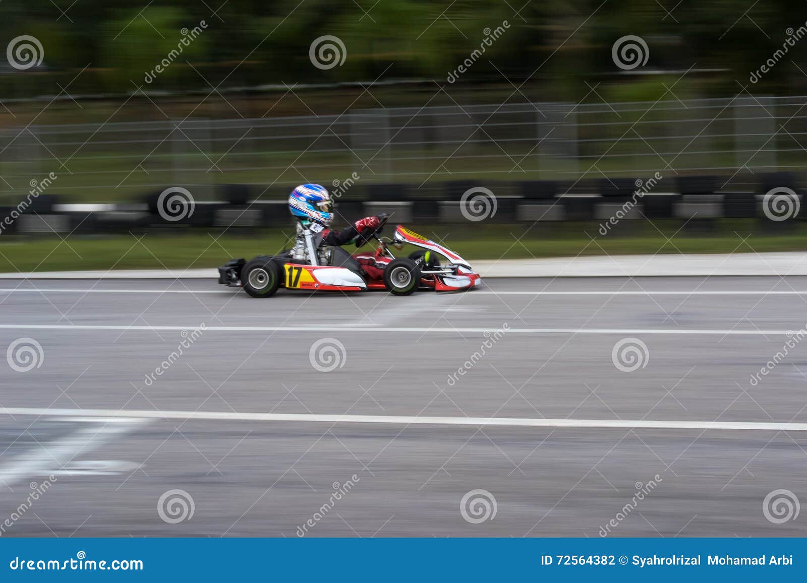 Van Los Deportes Que Compiten Con Del Kart Fotografía editorial