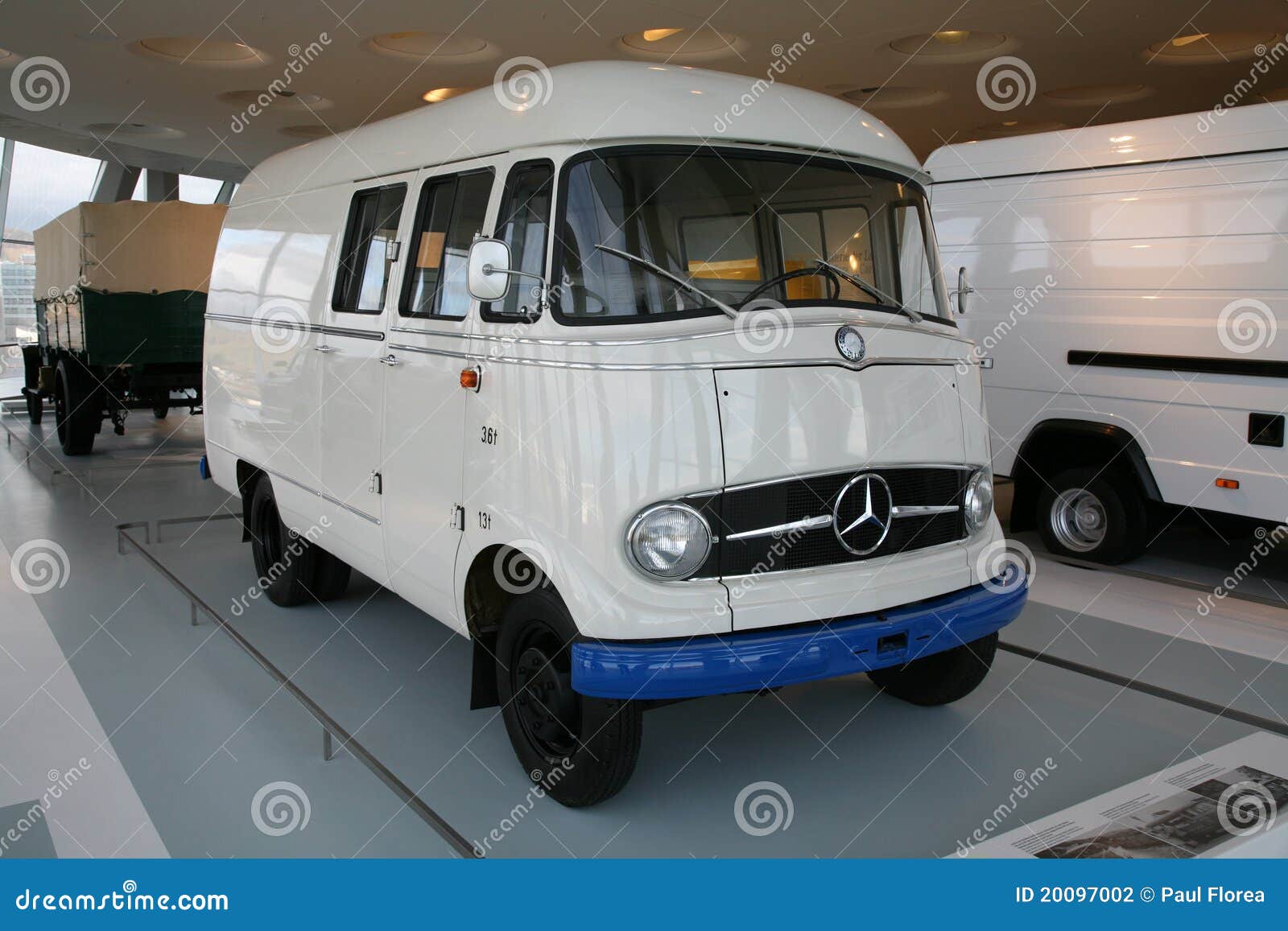 mercedes van vintage