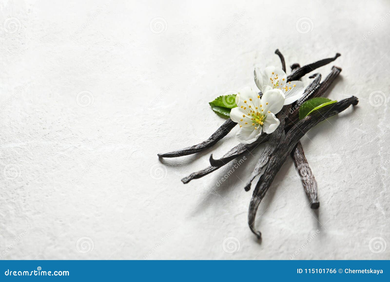 vanilla sticks and flowers