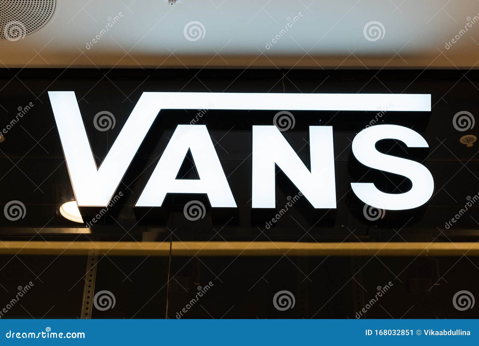 vans manufacturer