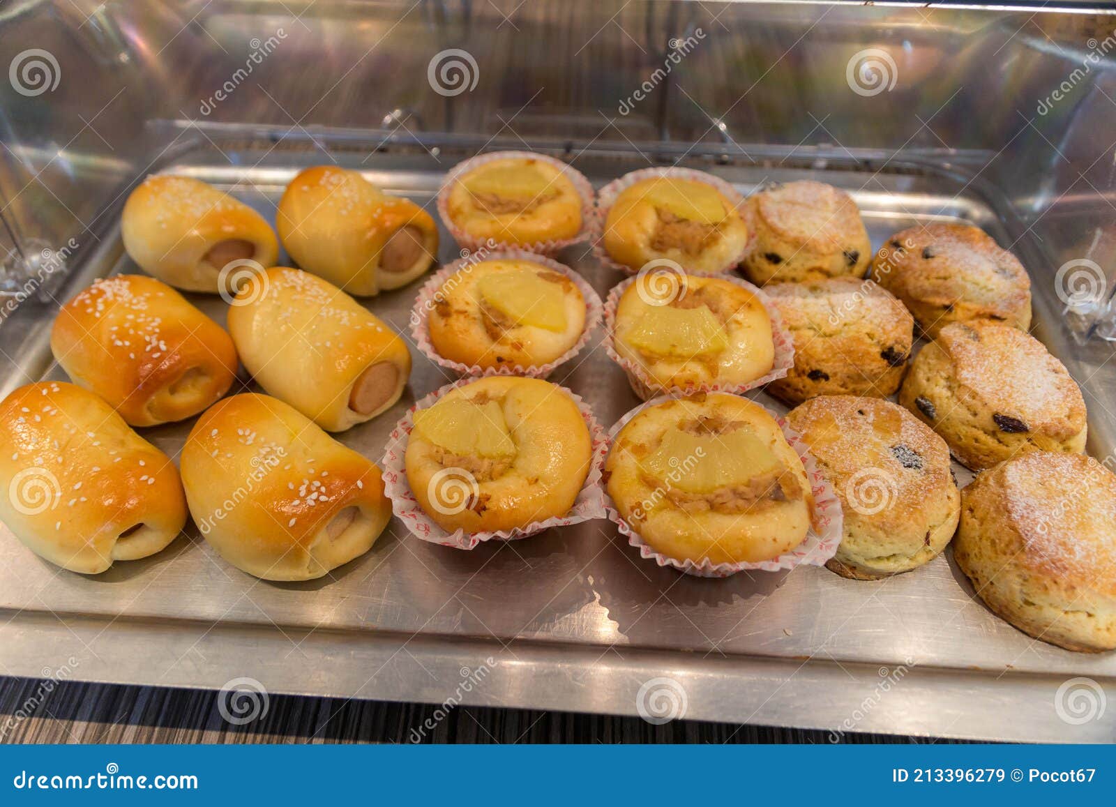 various forms of aneka bread.
