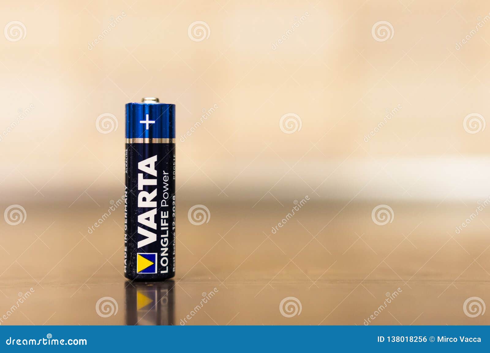 353 Varta Battery Images, Stock Photos, 3D objects, & Vectors
