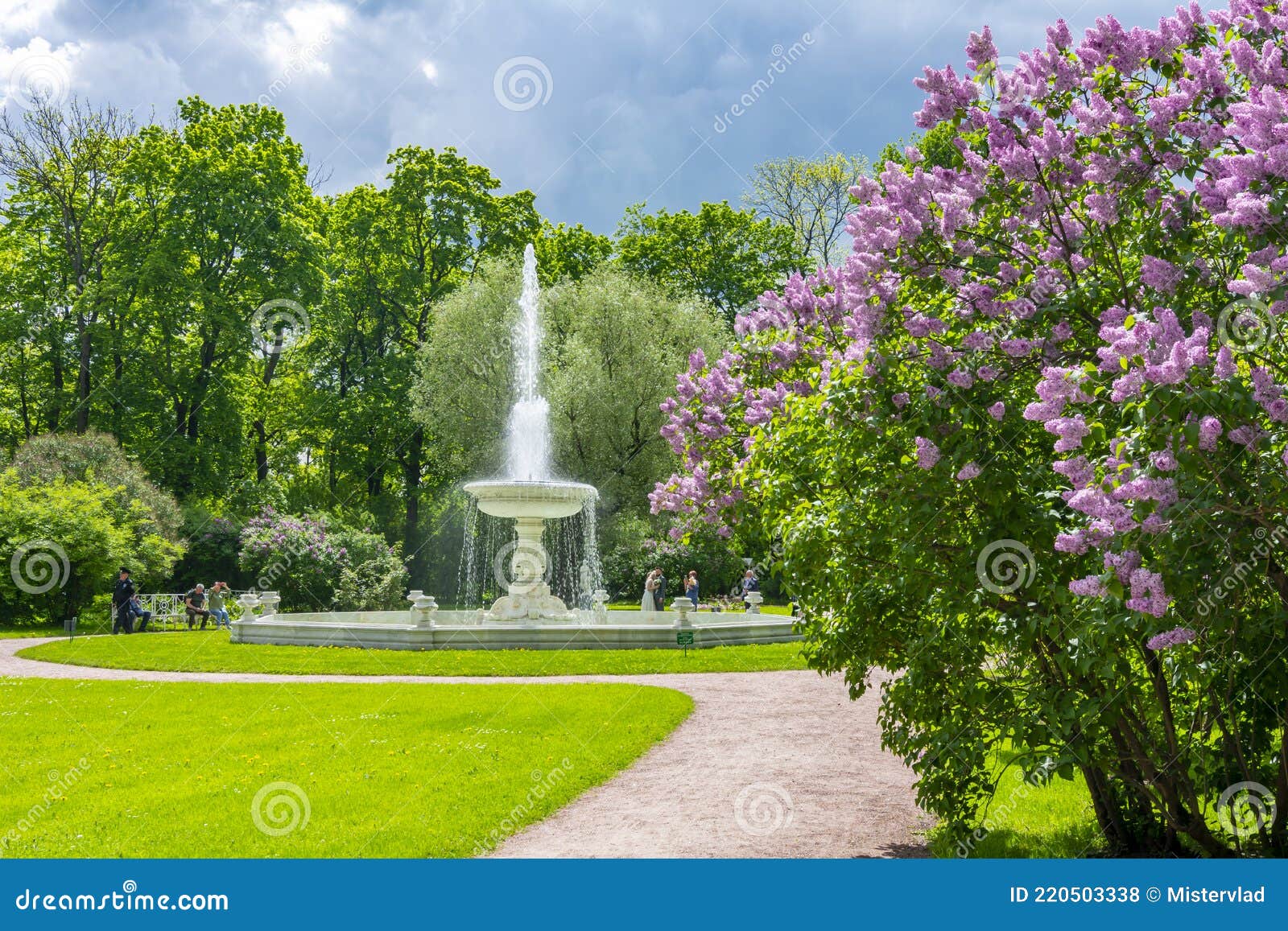 Vase Fountain in Private Garden of Catherine Palace, Tsarskoe Selo ...