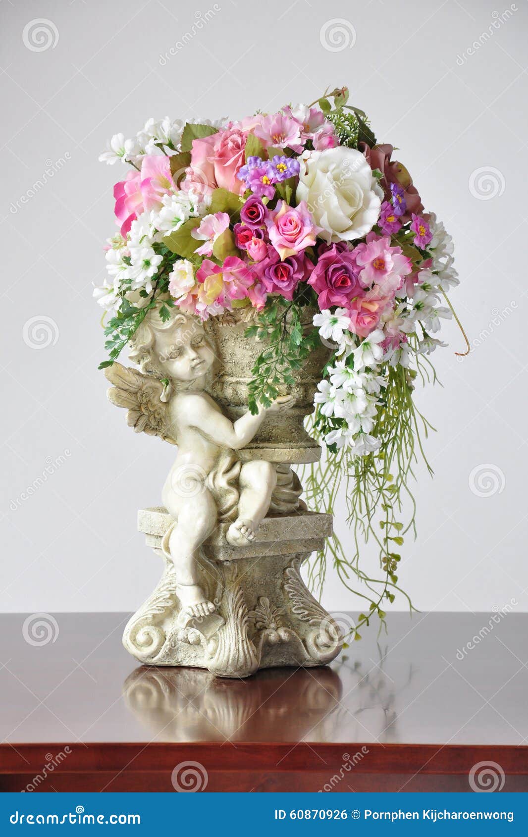 Decorative Flower Vases with Hammered Texture, Vintage Copper Tone Met –  MyGift