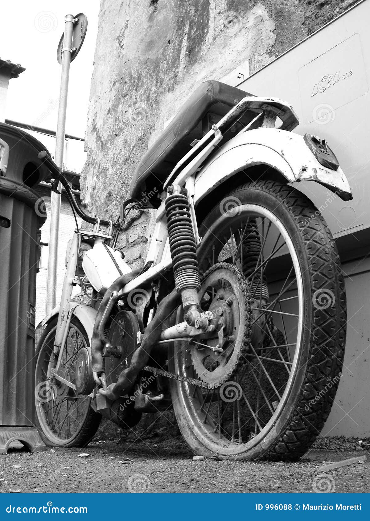 Vecchio motociclo 1. Motociclo a Roma, Italia