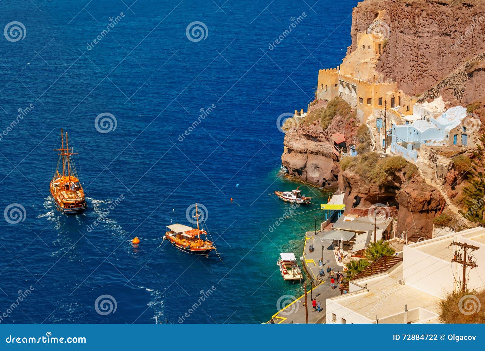 Vecchio Porto Di Fira, Città Principale Santorini, Grecia Fotografia Stock  - Immagine di porta, cityscape: 72884722