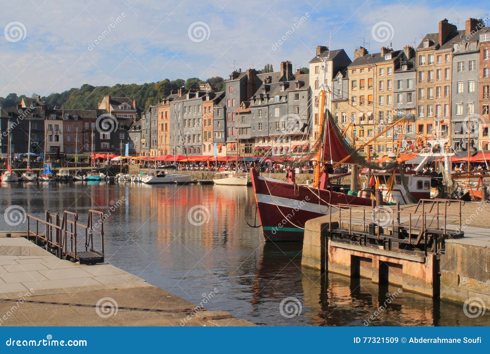 Vecchio Porto Di Honfleur, Francia Immagine Stock - Immagine di vecchio ...