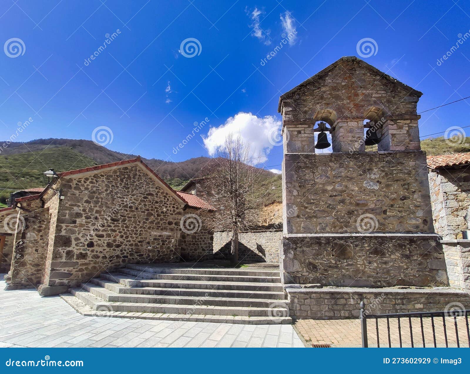 vegacerneja church, montaÃ±a de riaÃ±o y mampodre regional park, leon province, spain