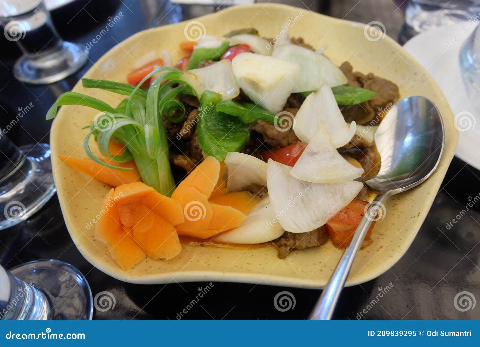 Vegetable Black Pepper Beef with Green Peppers Stock Image Image of
