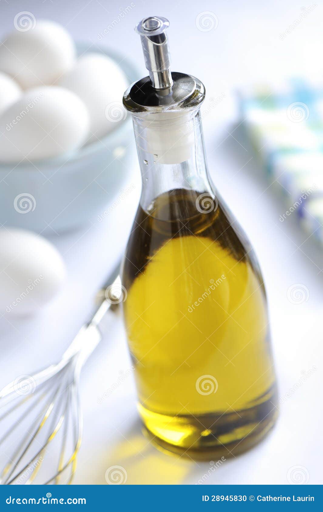 Vegetable oil and eggs stock photo. Image of food, fresh 28945830