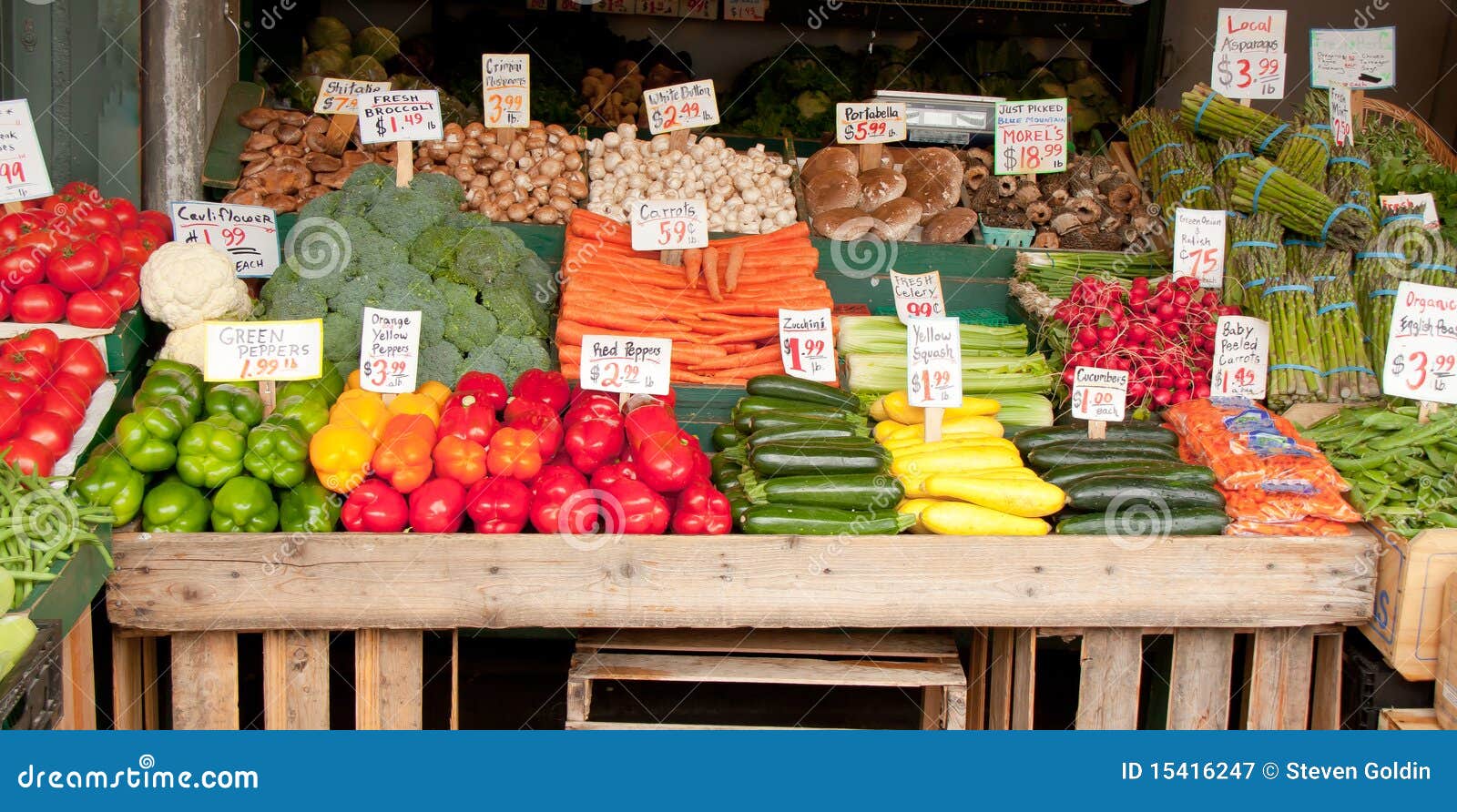 Vegetable stand 1 stock image. Image of beans, celery 15416247