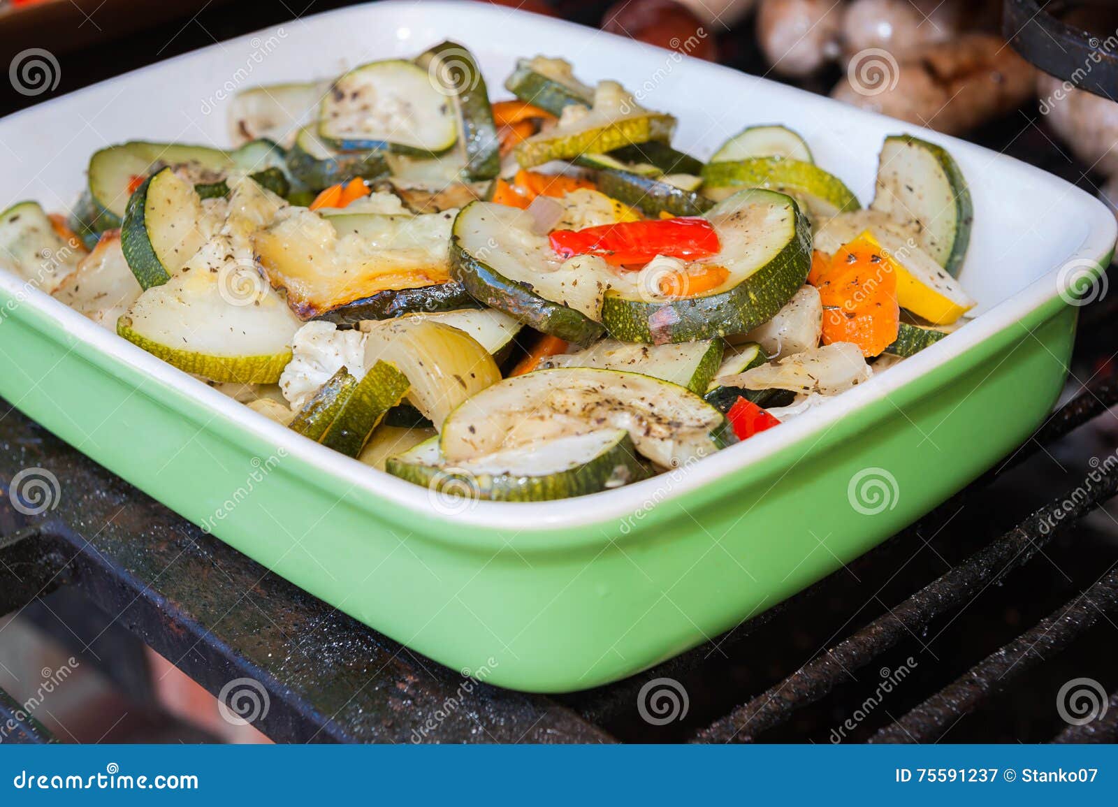 Vegetables in roasting pan stock image. Image of catering 75591237