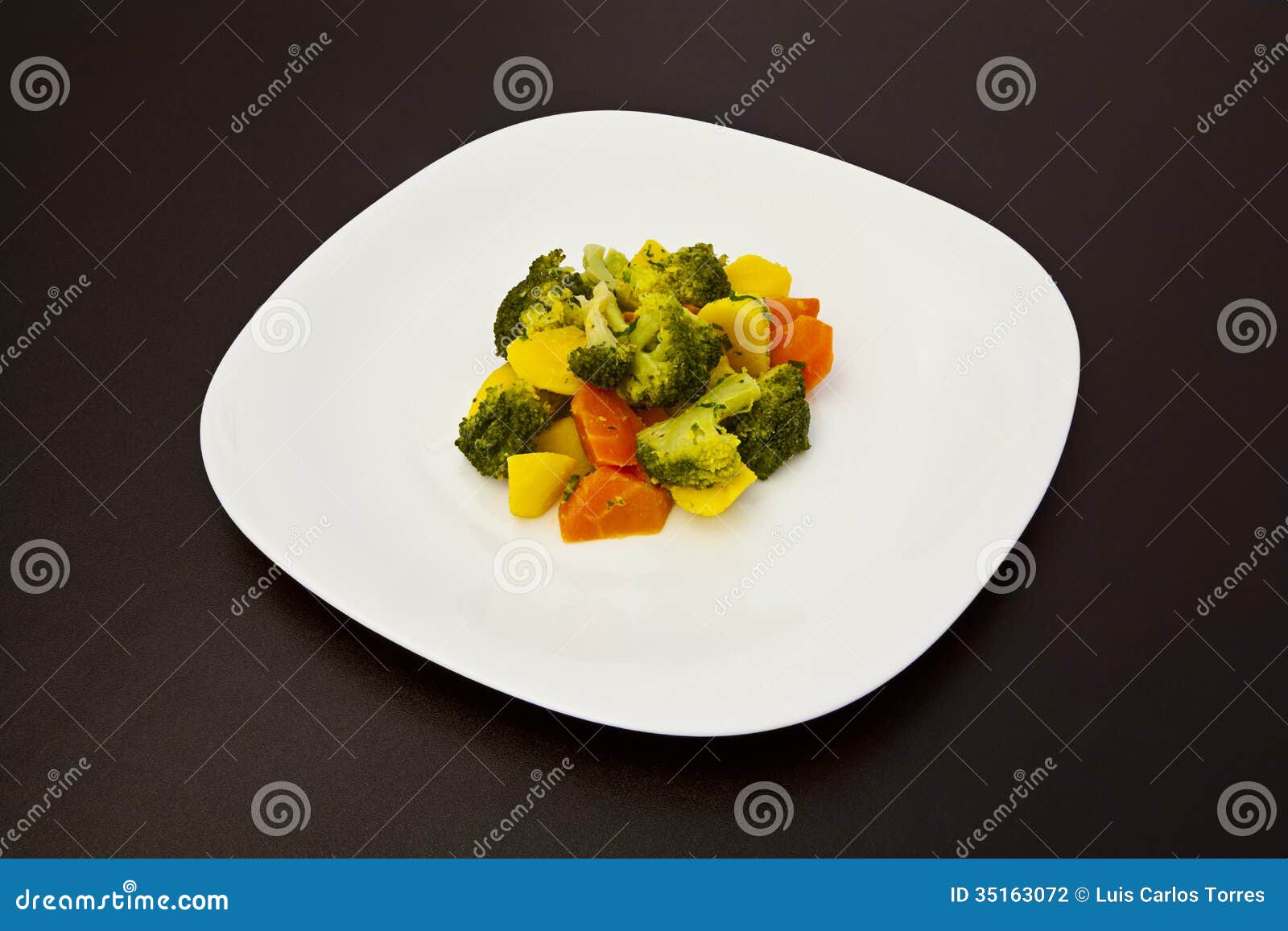 Vegetarian Dish On A Plate Stock Photography Image 35163072