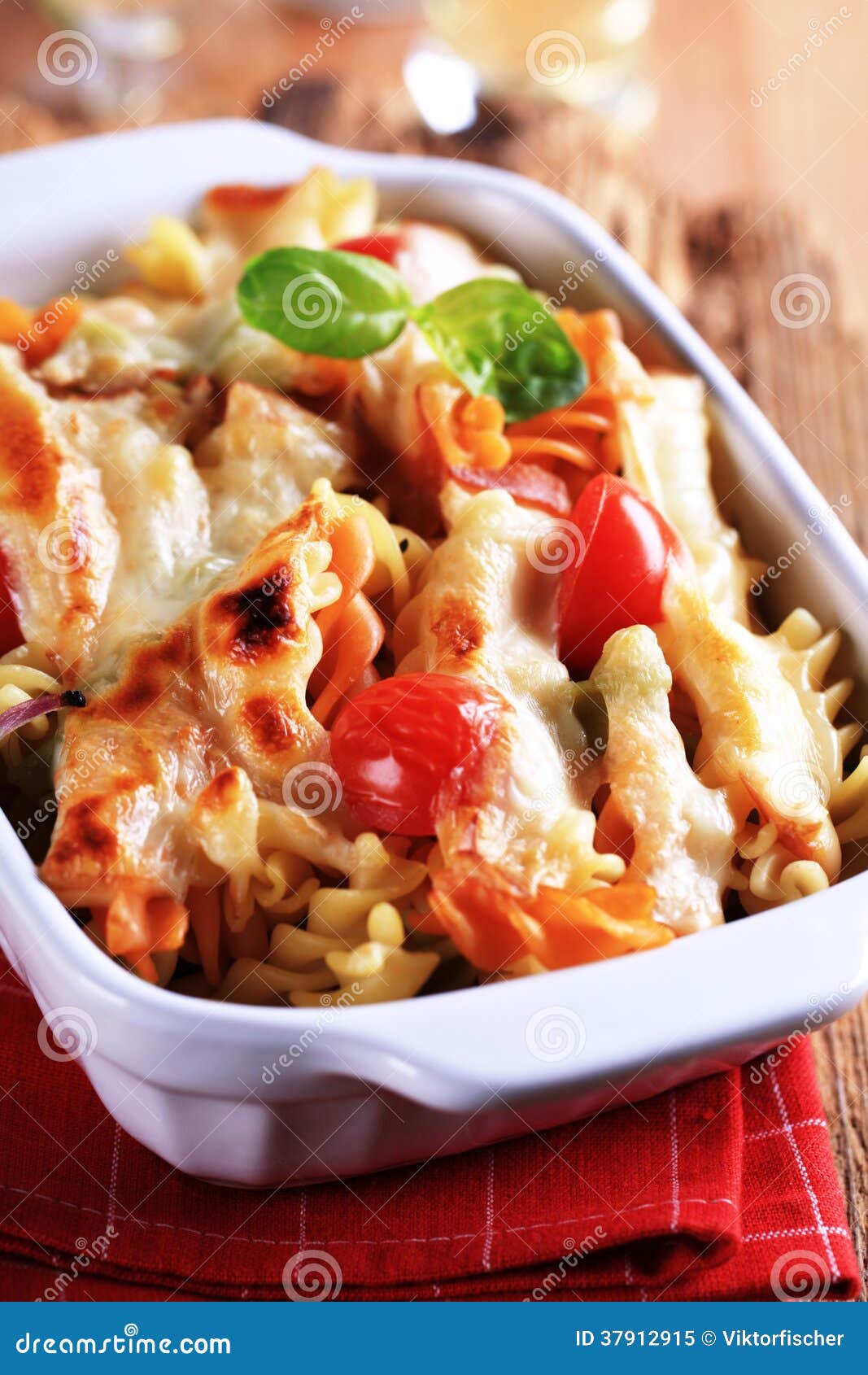 Vegetarian pasta dish stock image. Image of corkscrew - 37912915