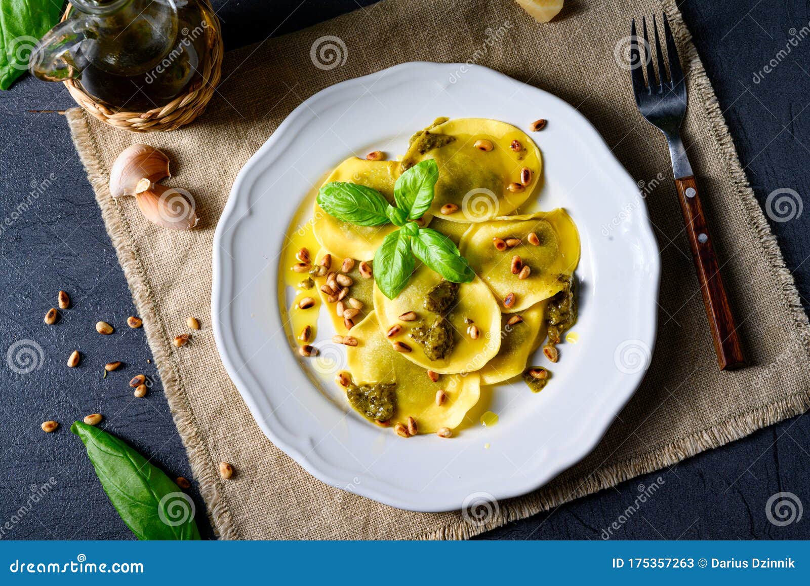 vegetariano italiano! tortelli with roasted pine nuts and pesto basilico