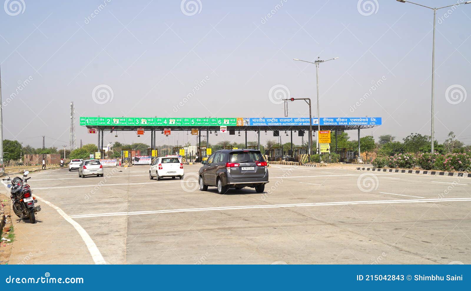 FASTag rules relaxed for 65 NHAI toll plazas with high cash transactions |  India News | Zee News