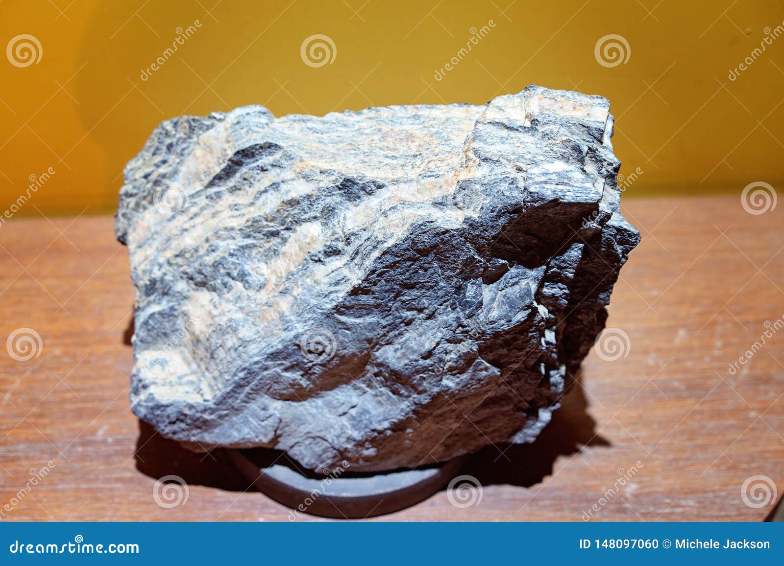 Veins of Gold in Quartz Rock Stock Photo Image of australian, huge