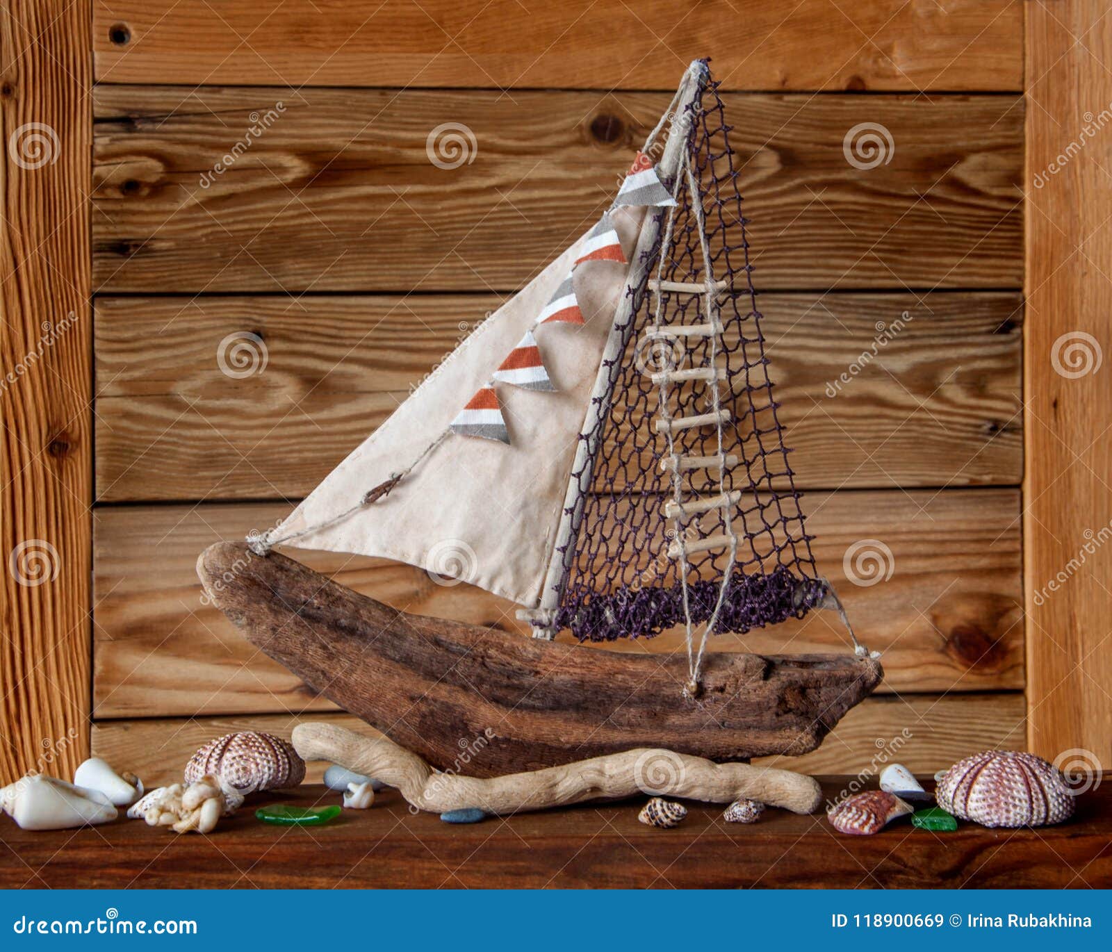 Madera decorativa de pared con diseño de timón de barco y red de pesca madera medium Blanco 