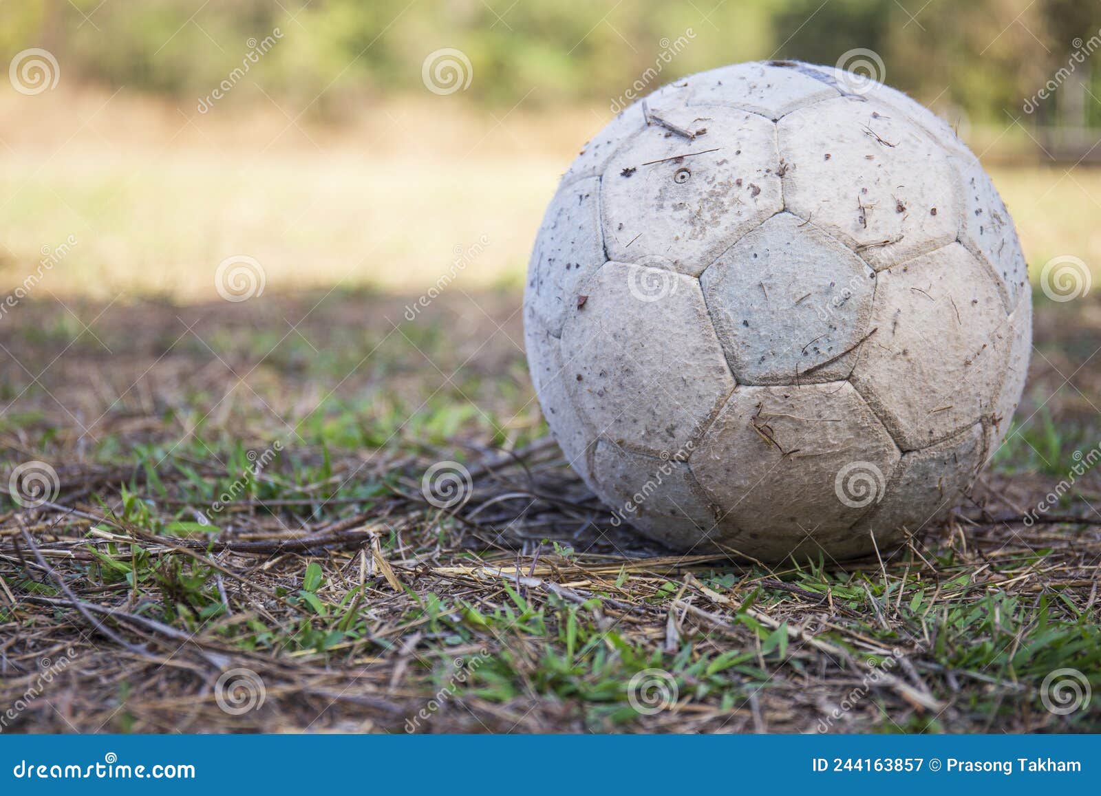 Bola De Futebol Para Jogar Na Rua Grama Campo Preço Baixo em