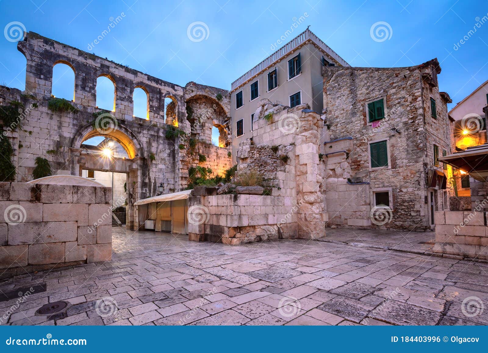 Cidade Velha De Split, Croácia Foto de Stock - Imagem de cidade