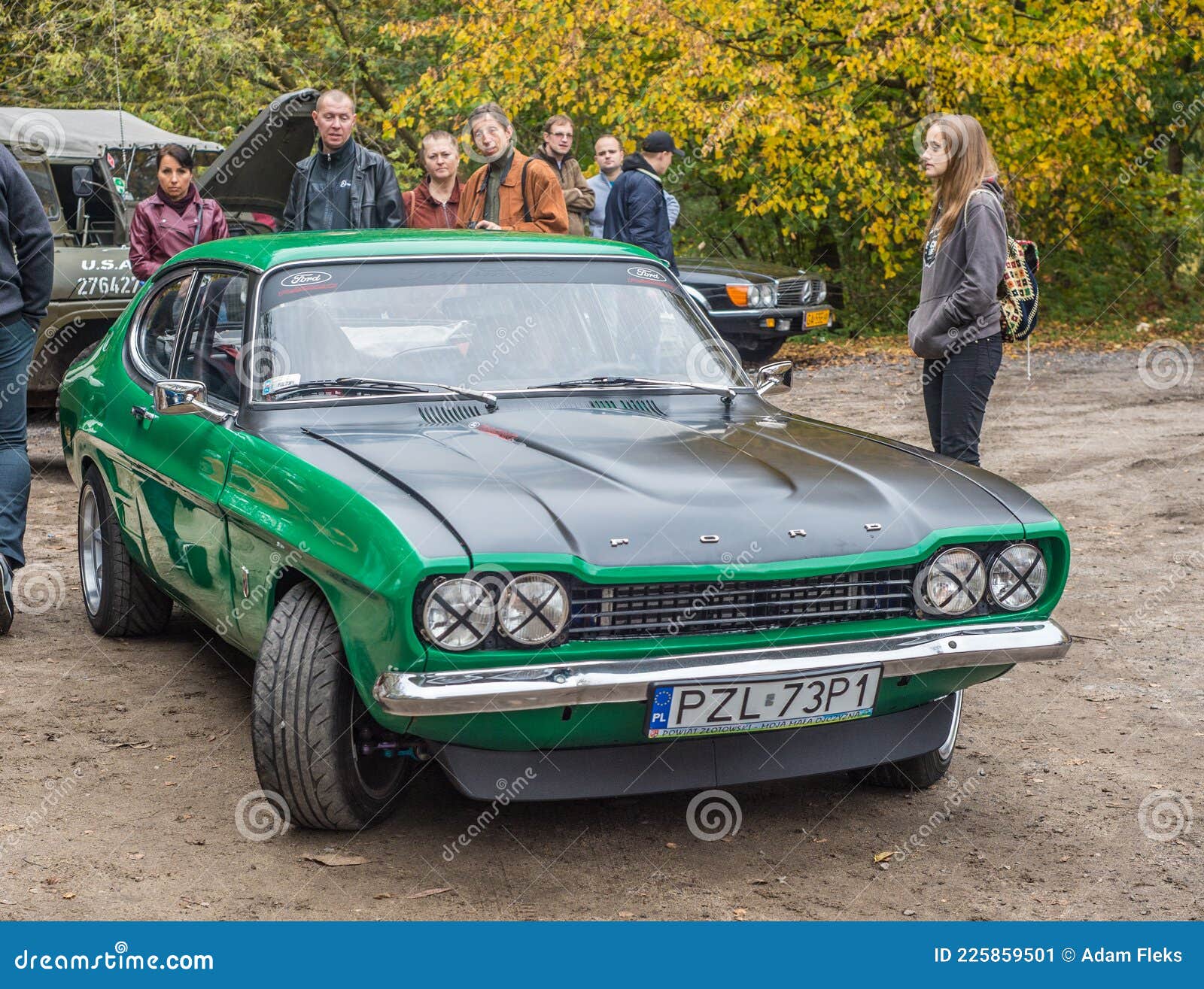 Velho Carro Clássico Vintage Verde Ford Capri Coupe Foto Editorial