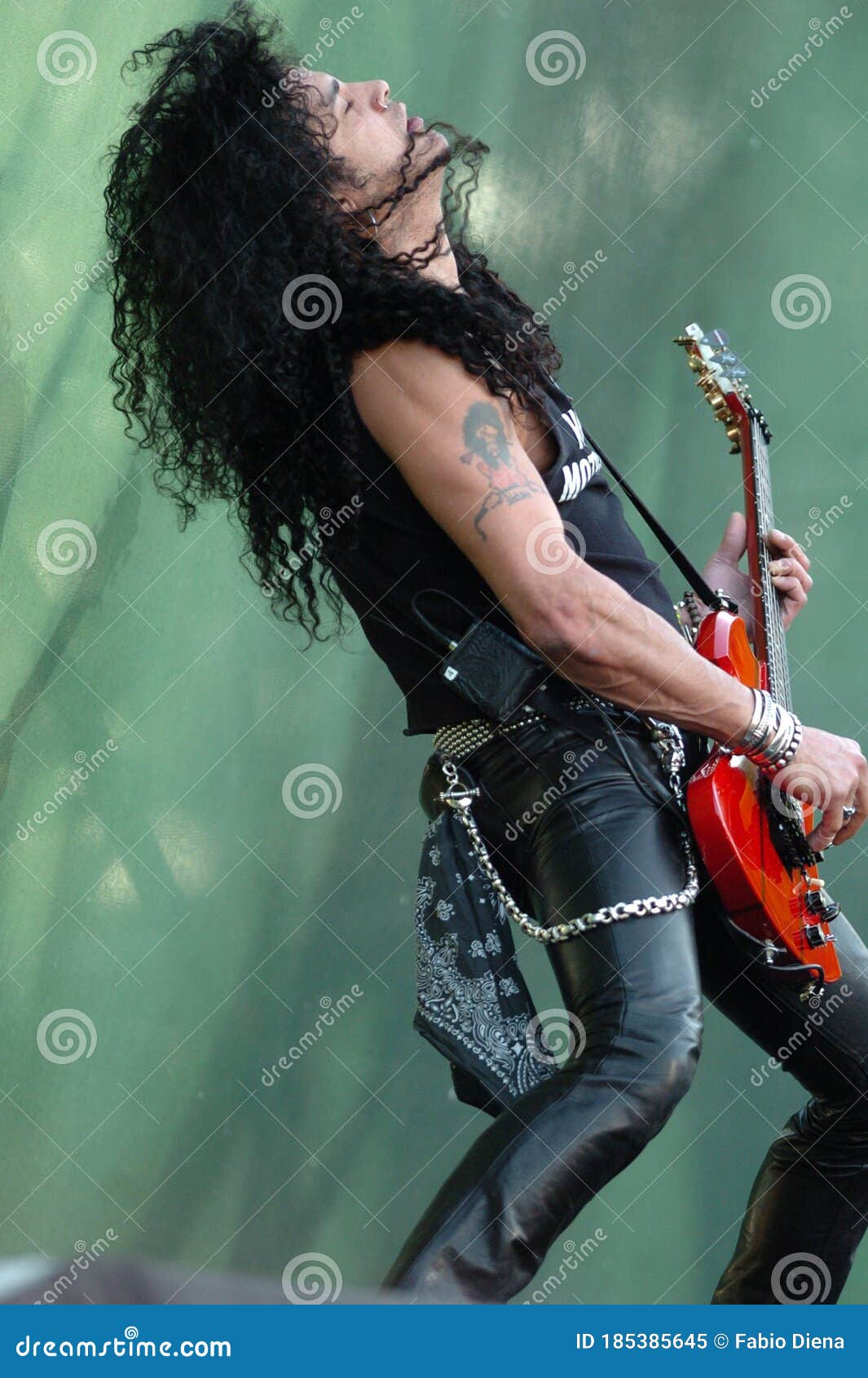 SLASH: Guitarist of ; Guns N Roses and Velvet Revolver; Los