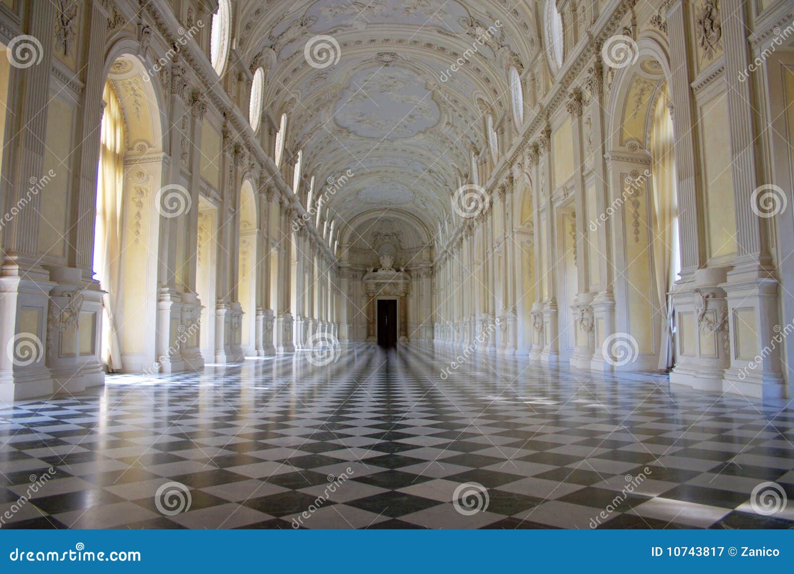 venaria reale - royal residence - ballroom