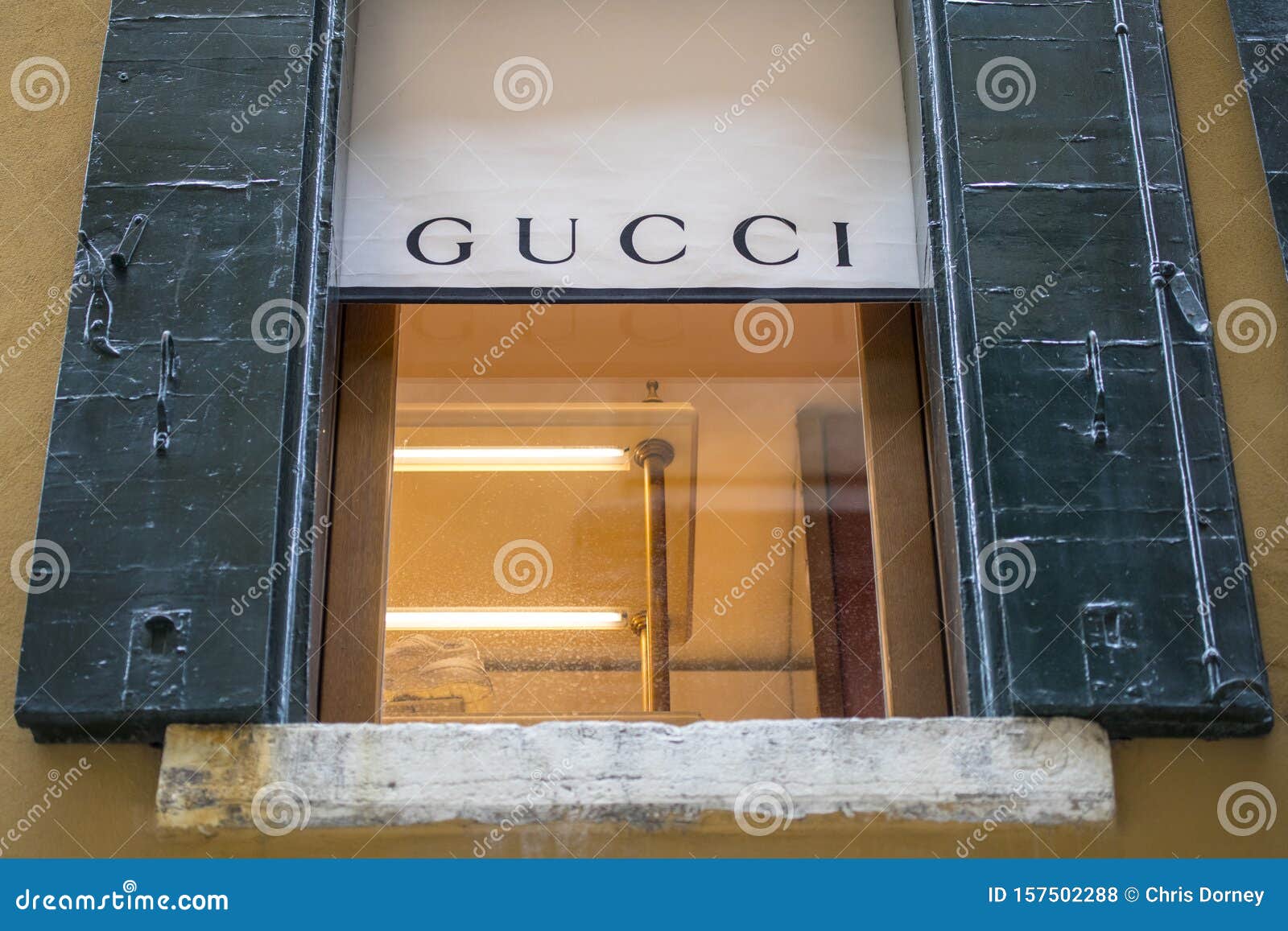 Gucci Store in Venice editorial stock photo. Image of emblem - 157502288