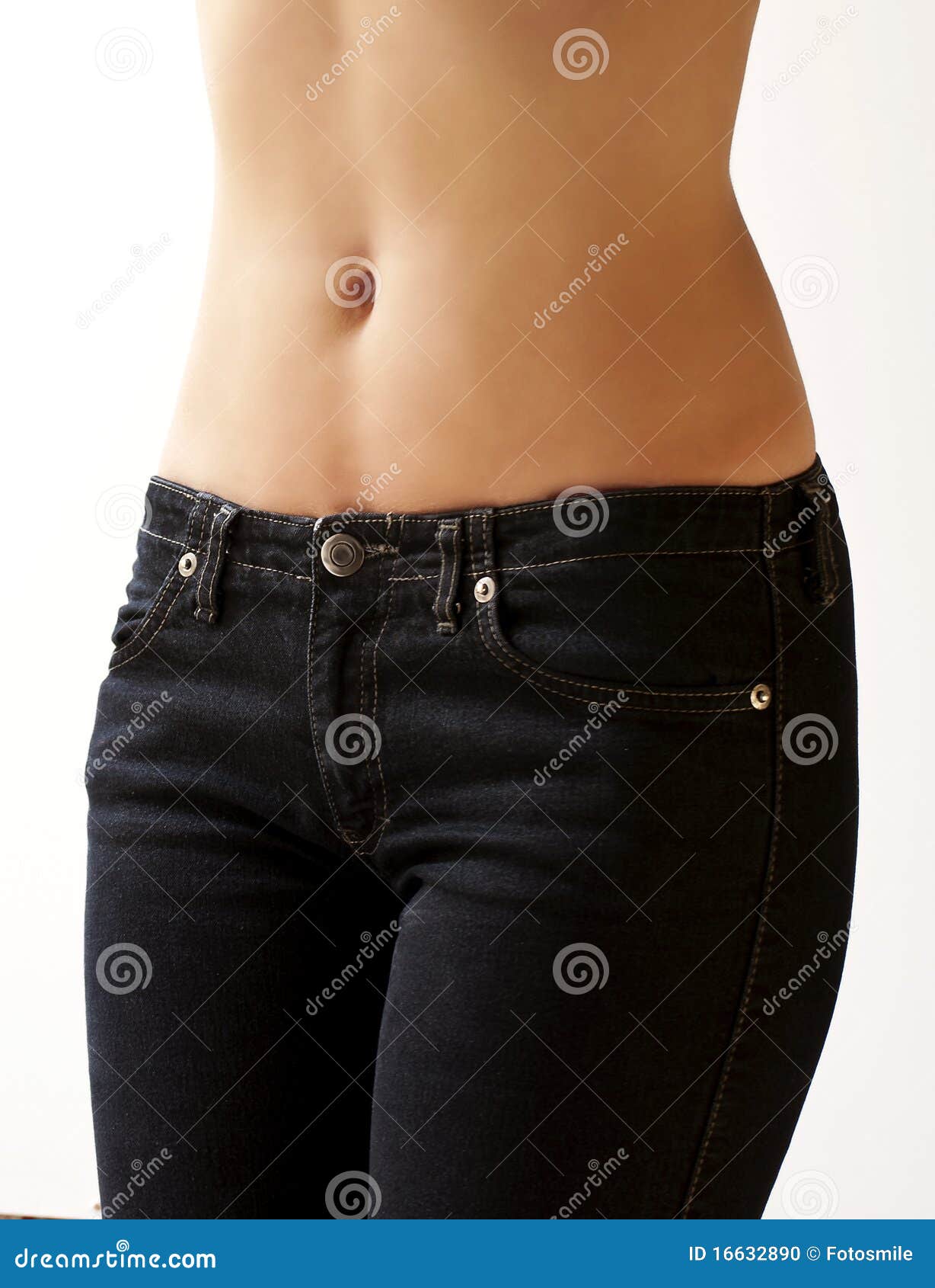 Ventre sexy d'un femme photo stock. Image du estomac 16632890