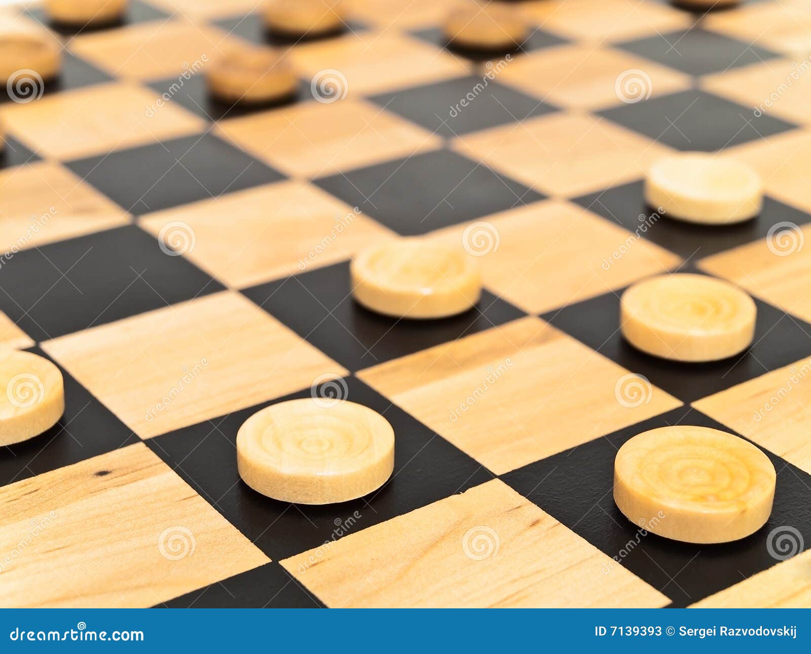 Jogo De Xadrez E Damas No Armário Foto de Stock - Imagem de mesa,  tabuleiro: 269960868