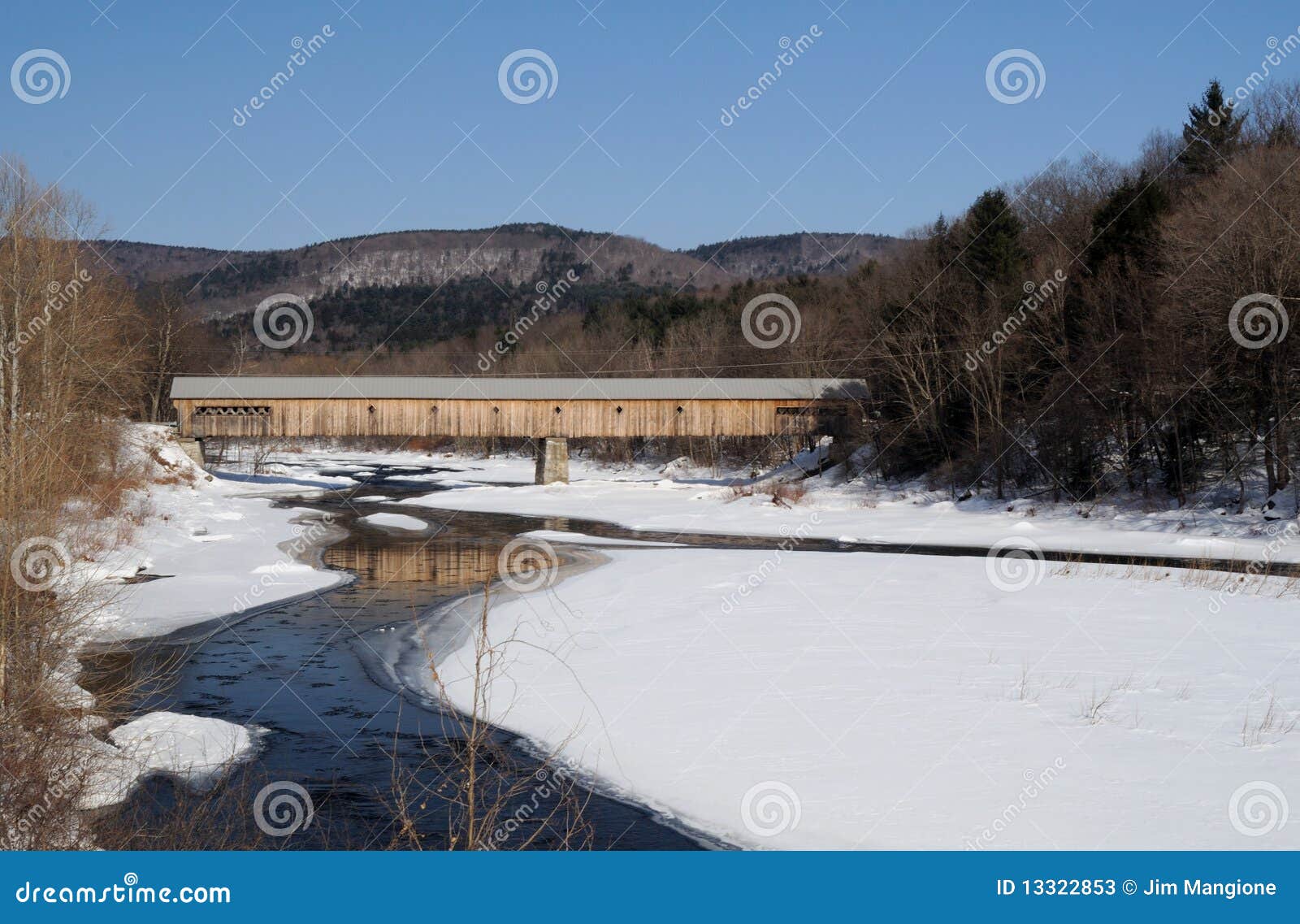 Vermont Covered Bridge Over Stream Stock Image Image of roof, mount
