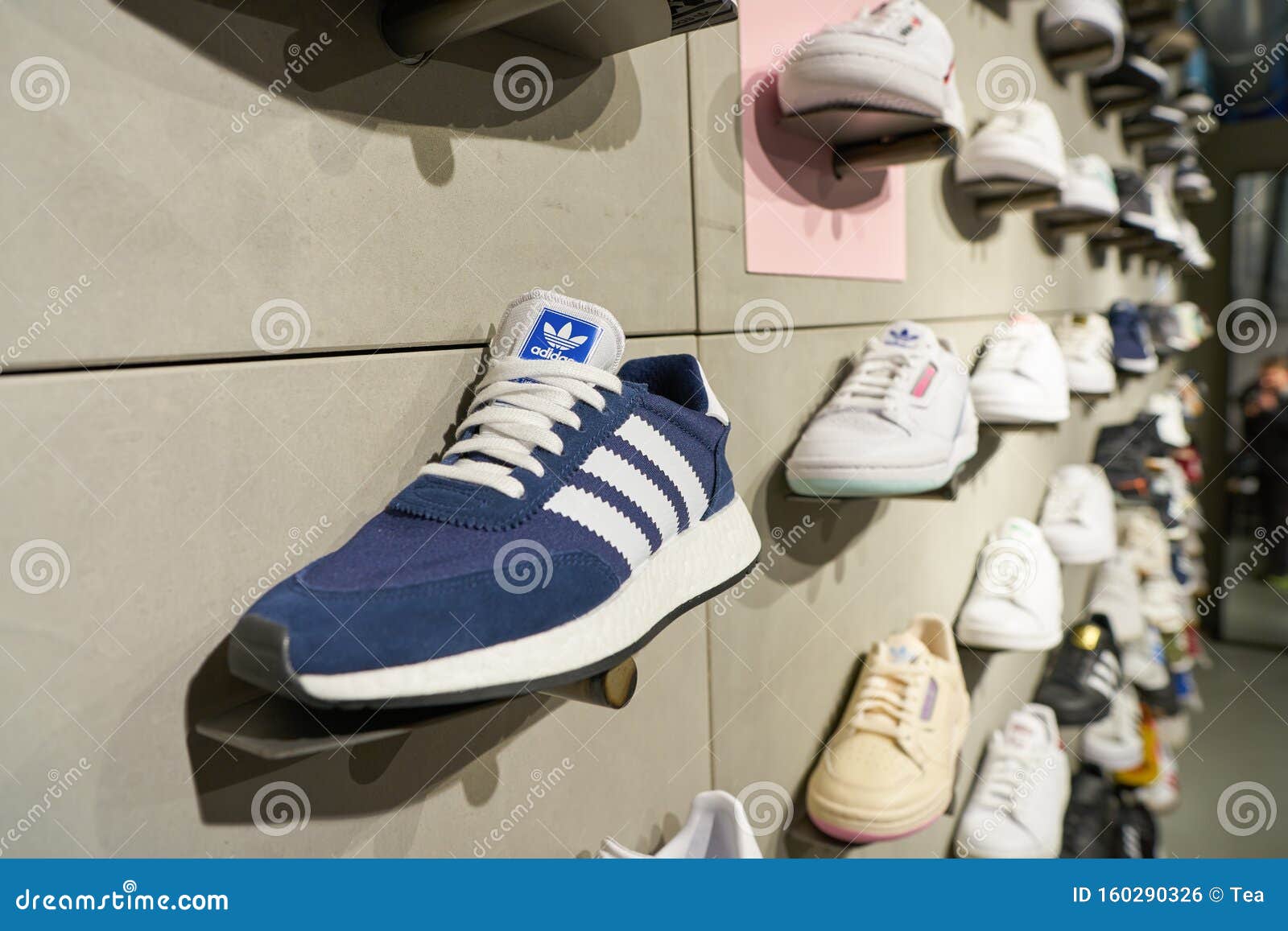 adidas a verona