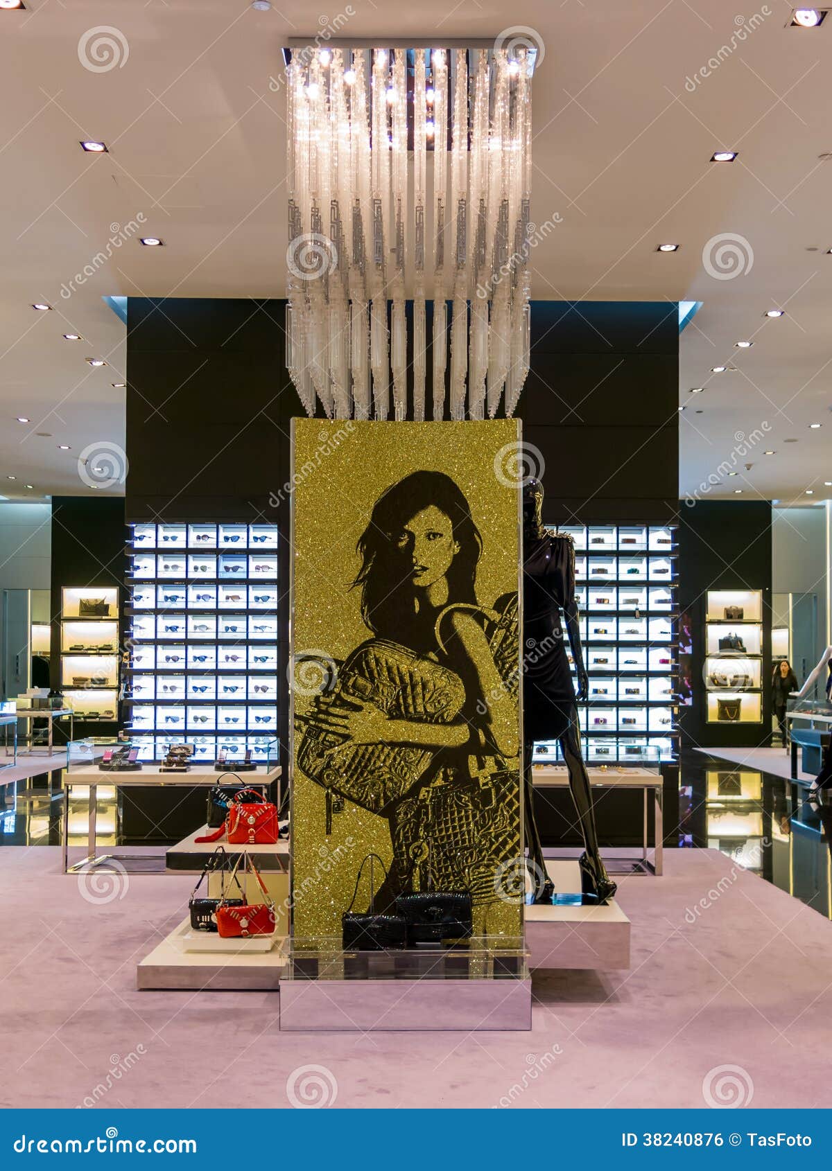 Versace Boutique in Dubai Mall Editorial Photo Image of downtown