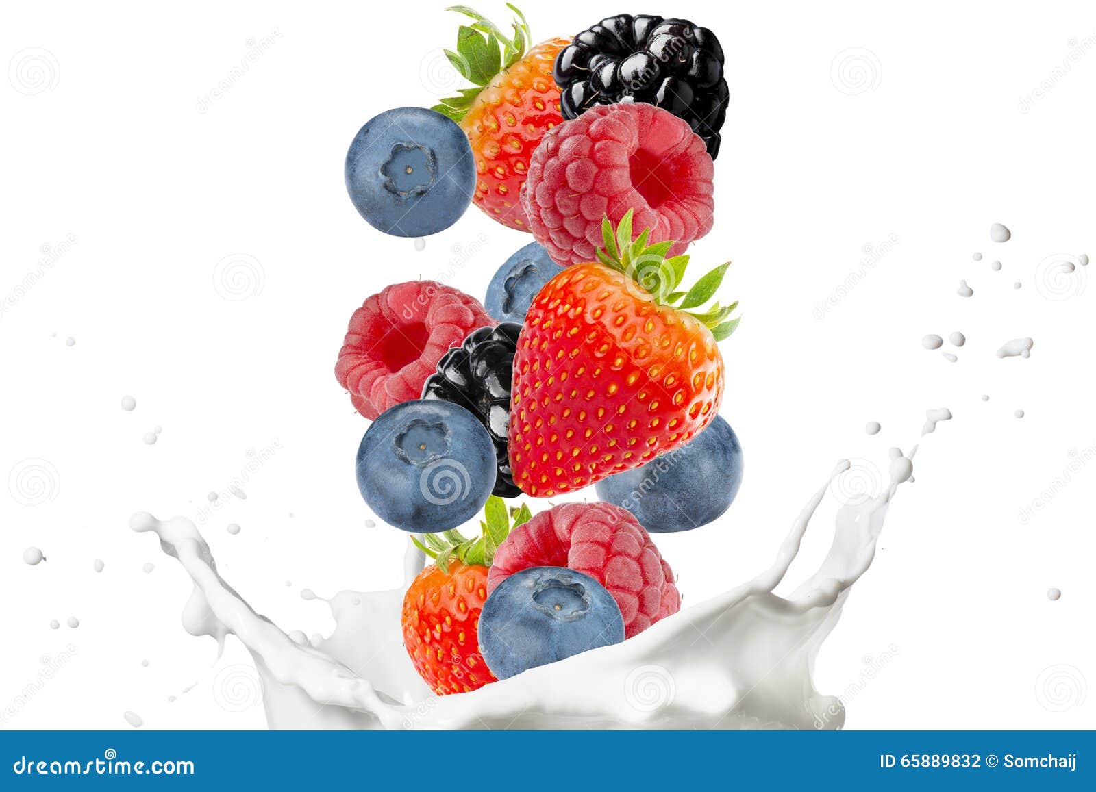 Verschiedene Beeren Und Milch-Spritzen Stockfoto - Bild von kalzium ...