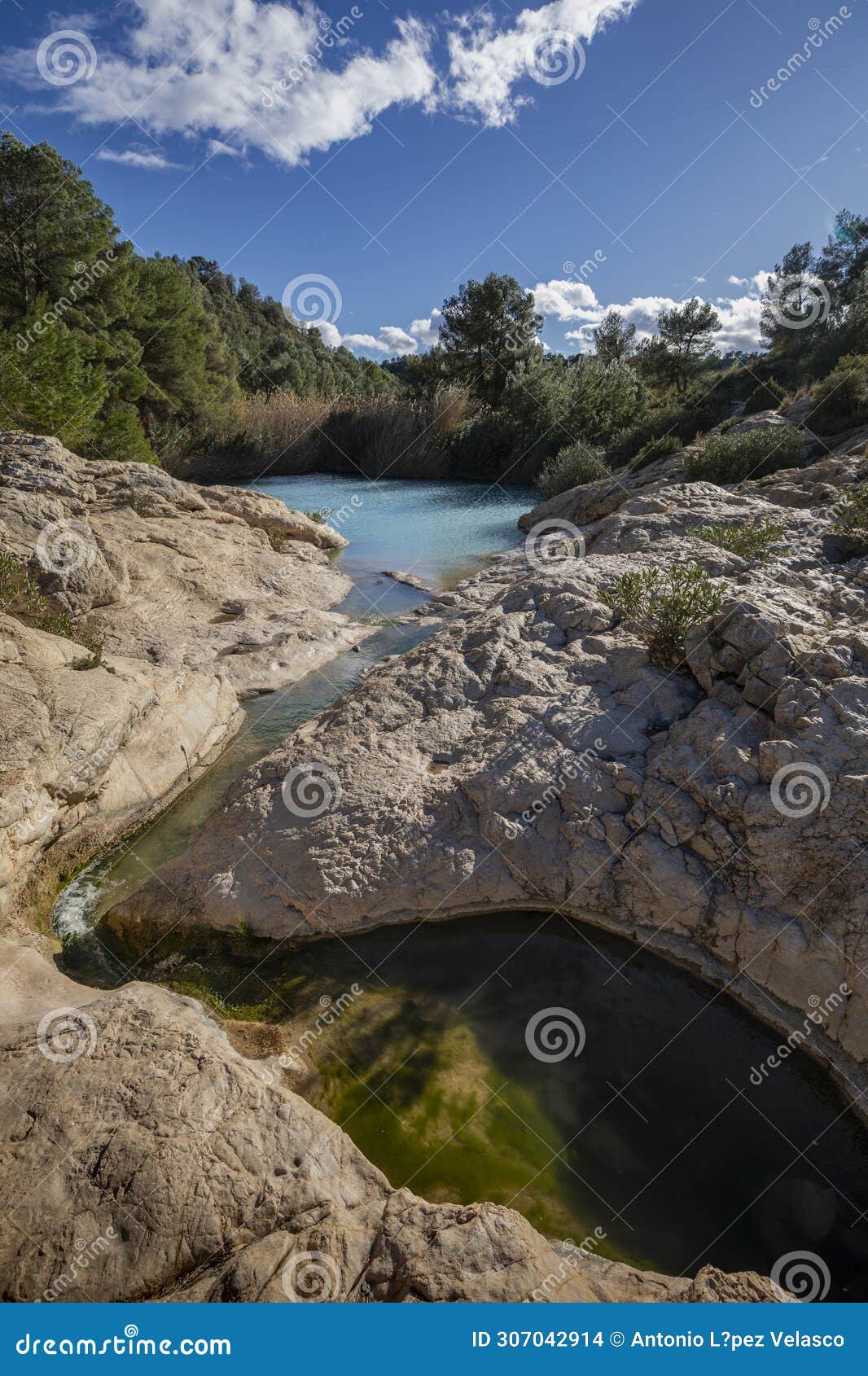 vertical photo of the source of fuente caputa, mula, region of murcia