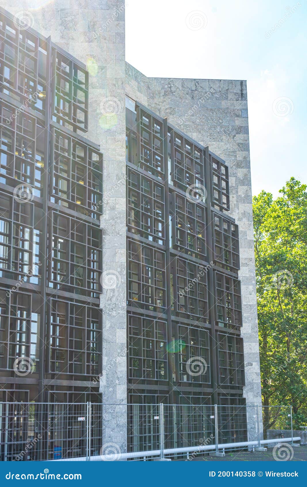 vertical shot of a facade of mainzer rathaus city hall in mainz, germany