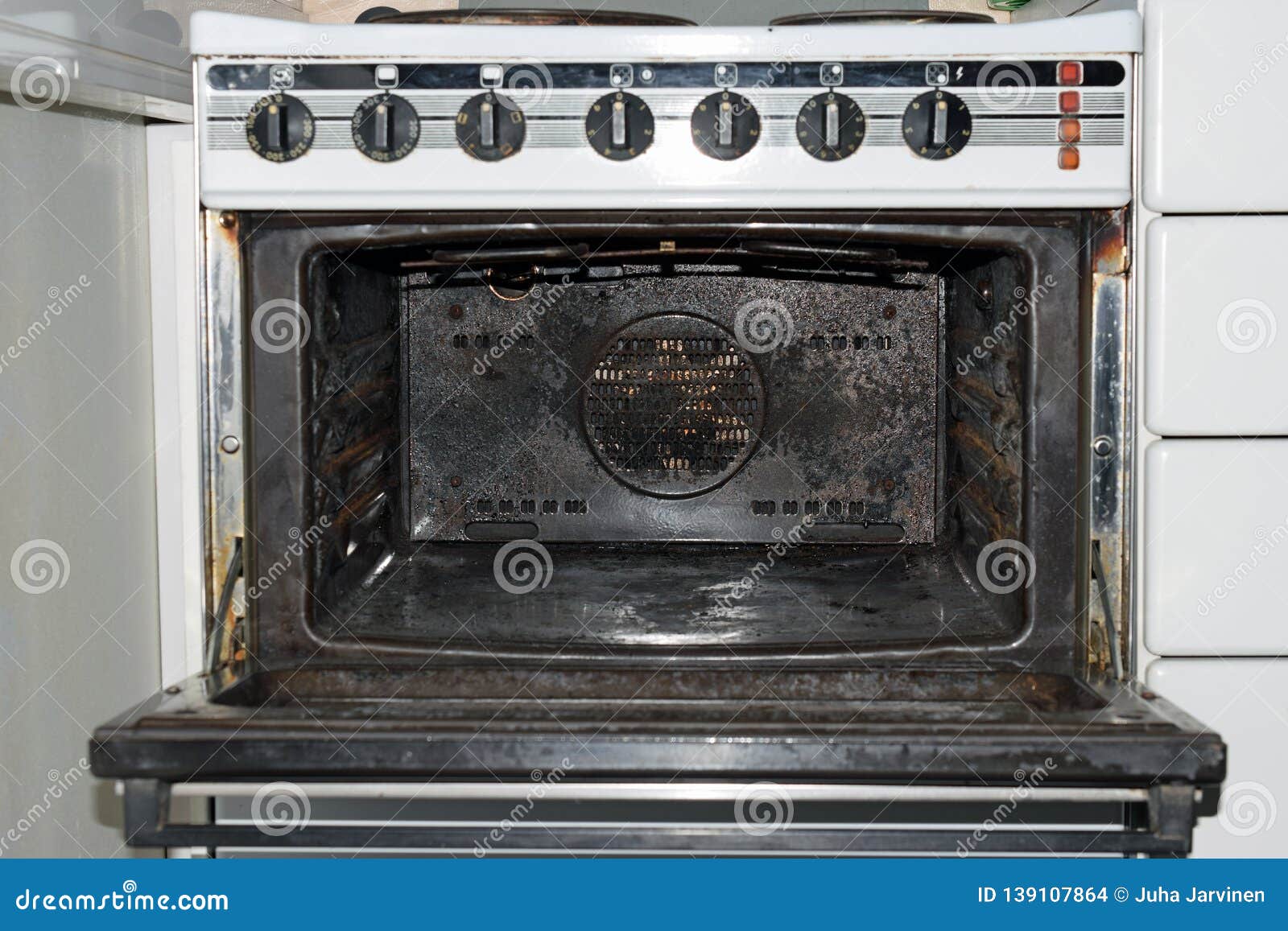 Very dirty old oven stock photo. Image of home, burnt 139107864