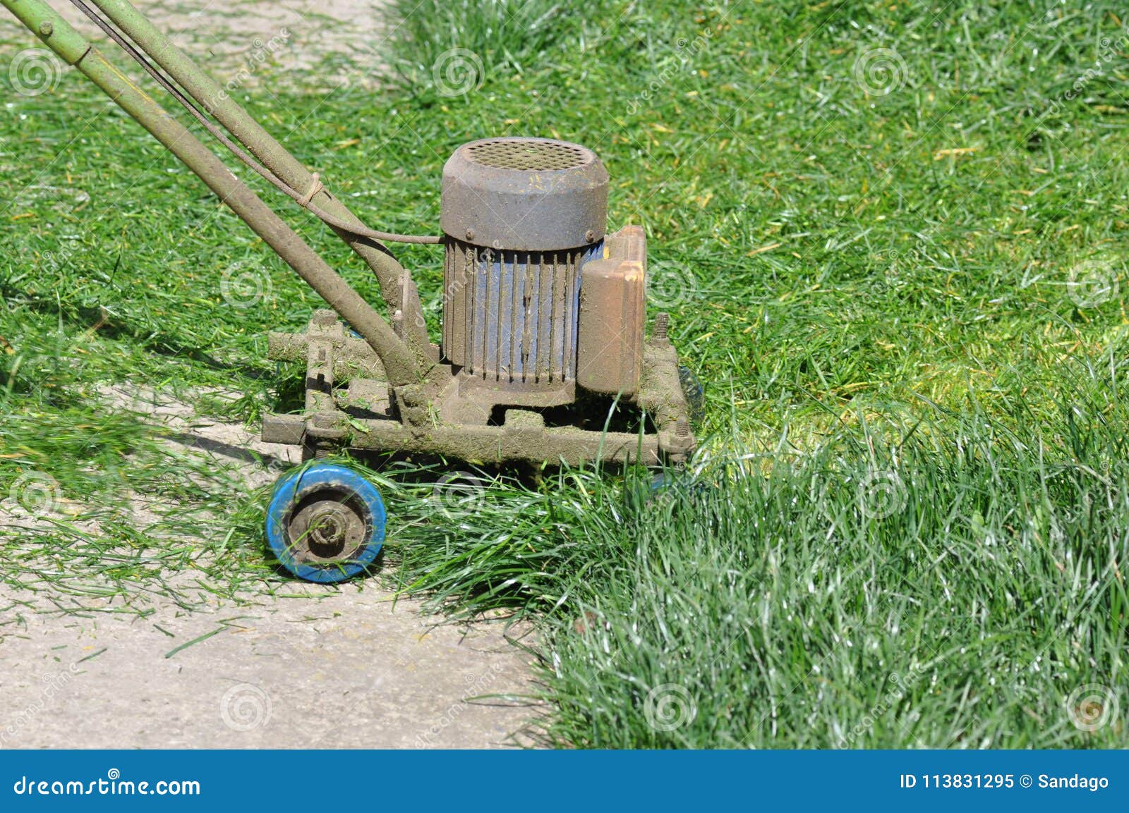 Lawn Mower invention stock image. Image of concept, innovation 113831295