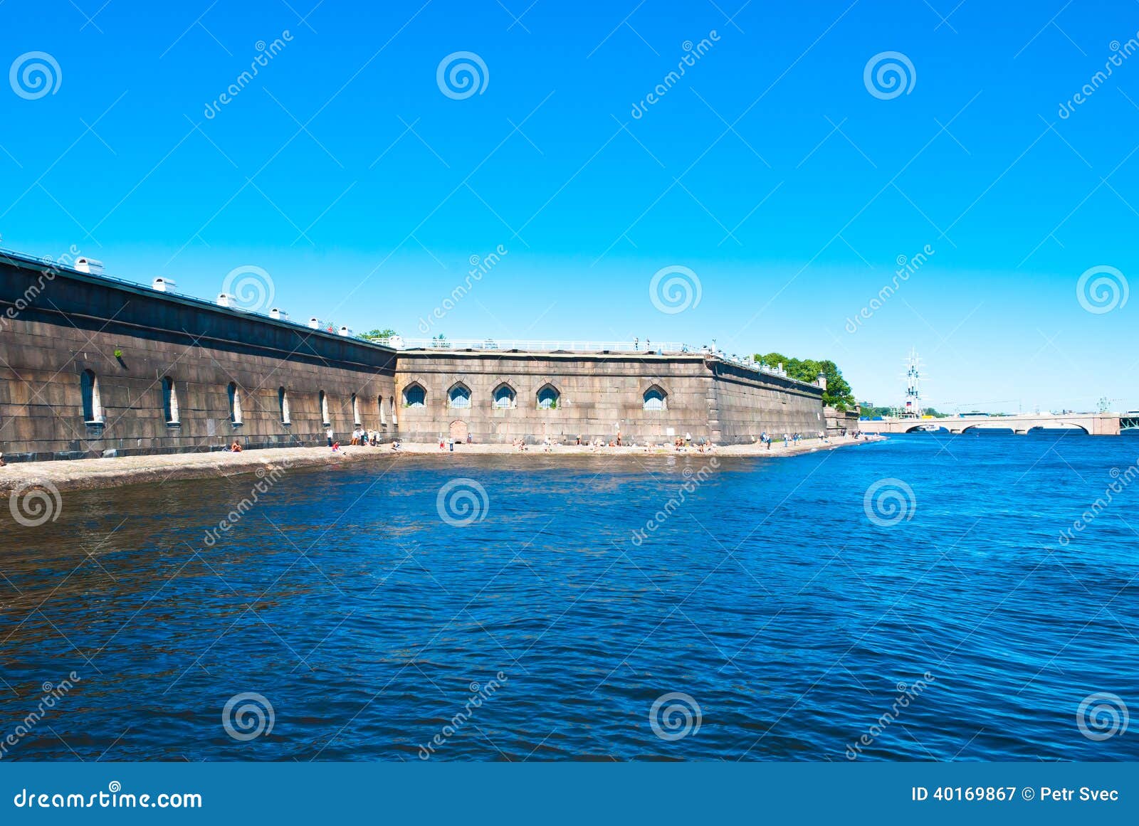 Een vestingwerk bij de Peter en van Paul Vesting in Heilige van de binnenstad Petersburg, Rusland.