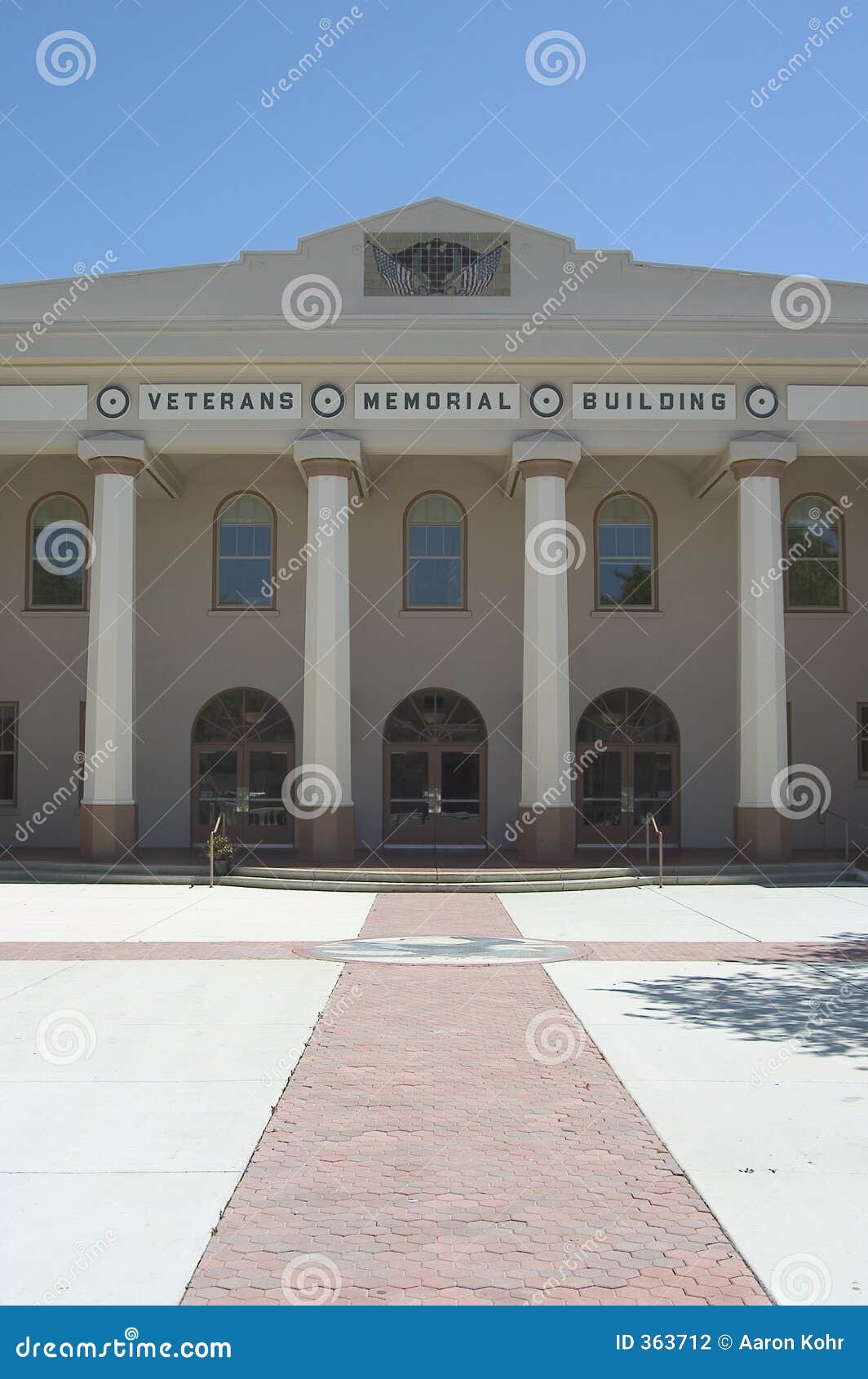 Veterans Memorial Hall stock photo. Image of states, services 363712