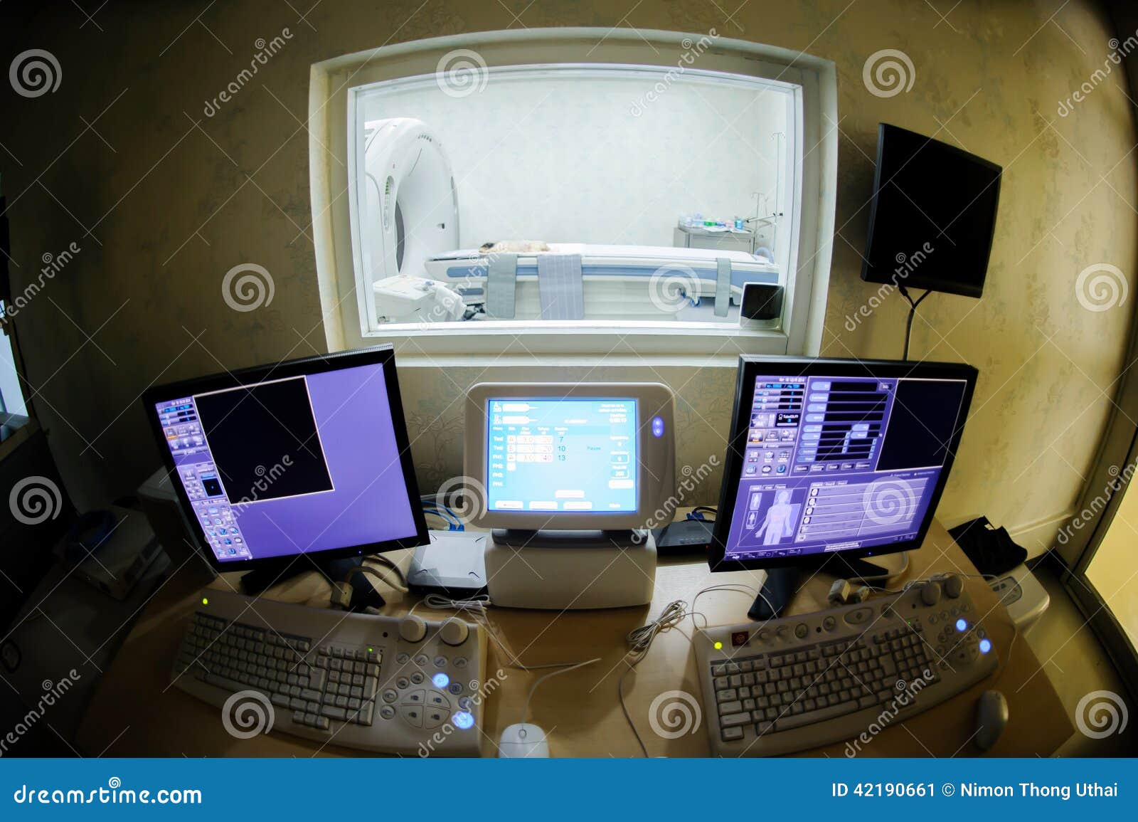 Veterinarian Doctor with MRI Computer Control Stock Image Image of