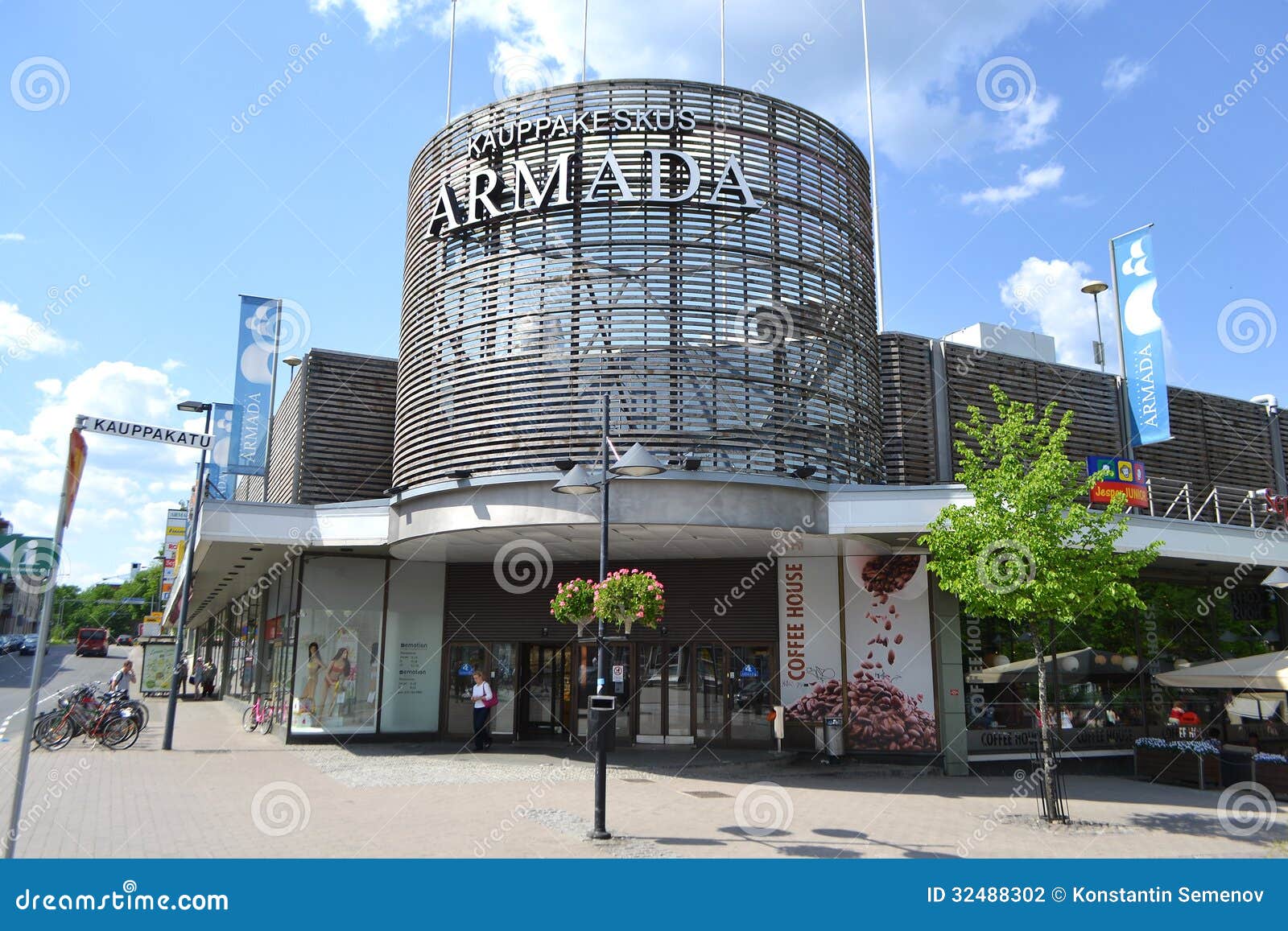 Via in Lappeenranta fotografia editoriale. Immagine di estate 32488302